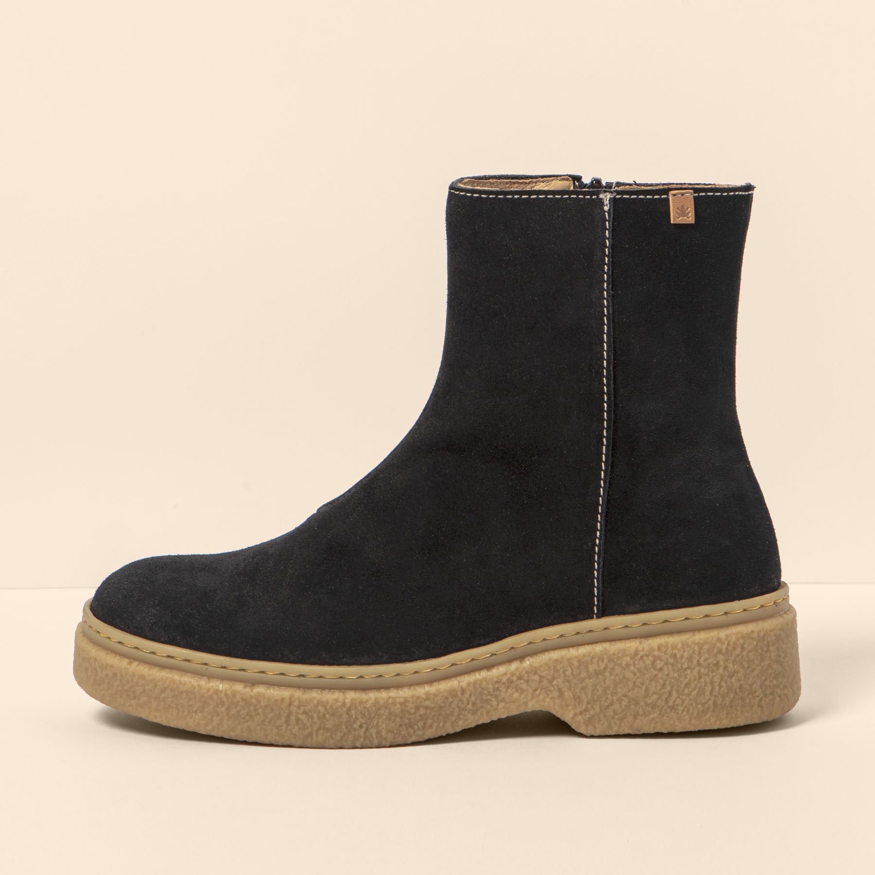 gid://shopify/Product/15700138688844_1
