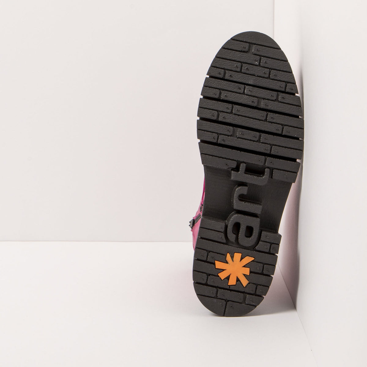 gid://shopify/Product/16171604771148_6