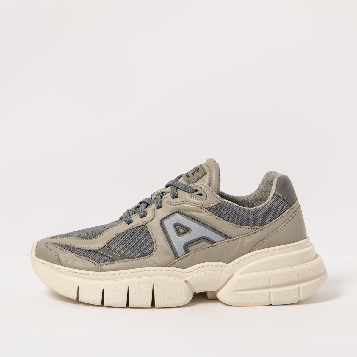 gid://shopify/Product/16171398398284_4