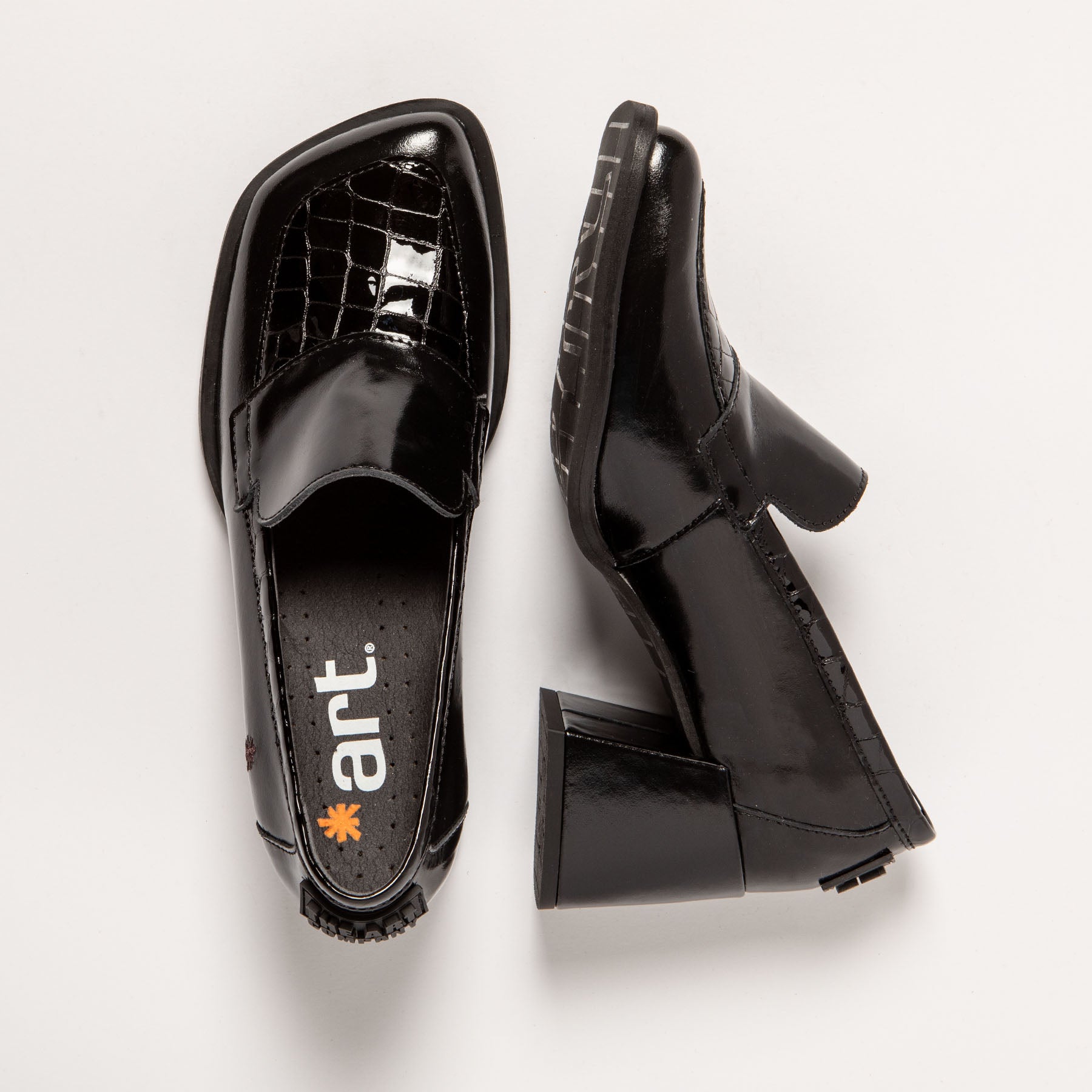gid://shopify/Product/15694171832652_4