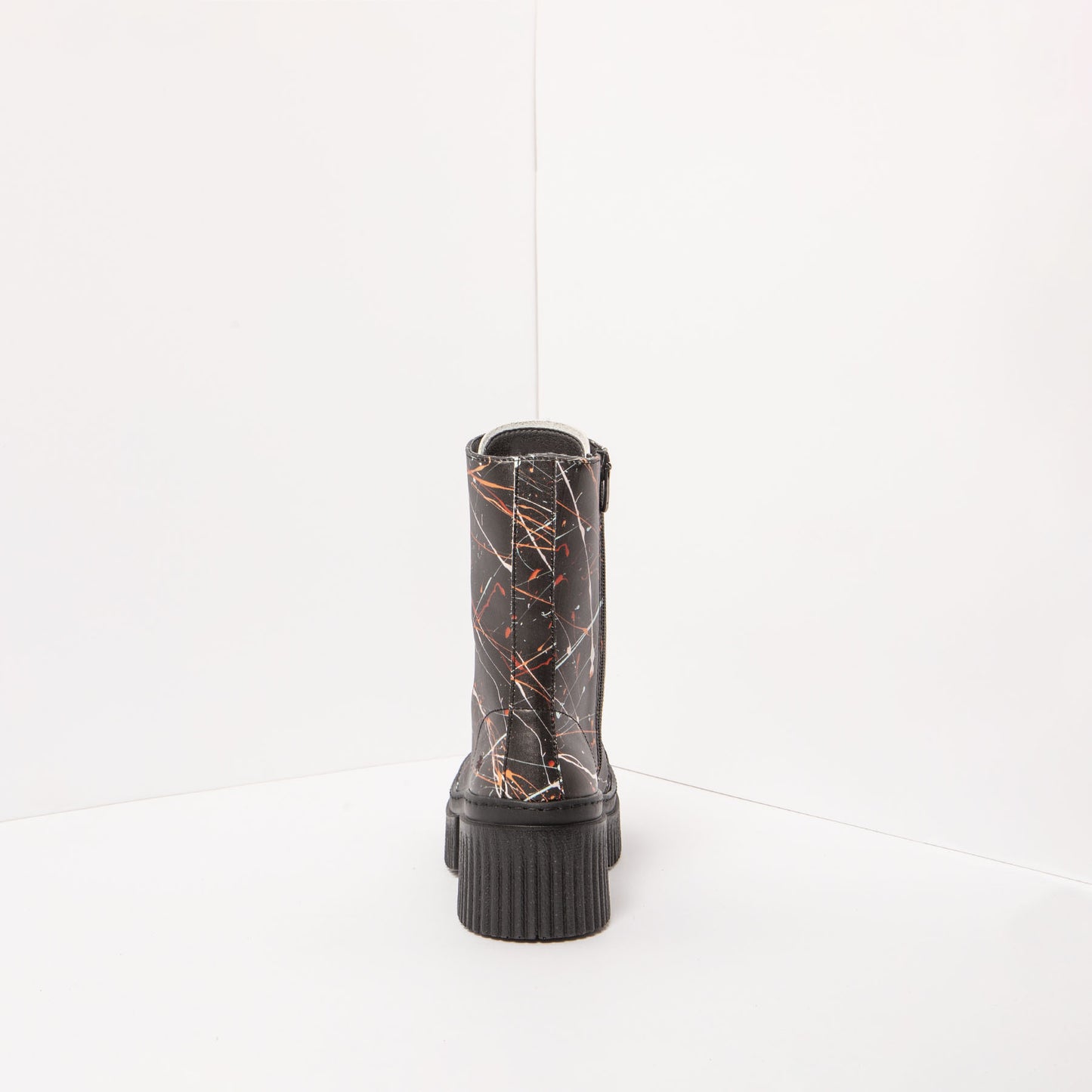 gid://shopify/Product/15785709044044_8