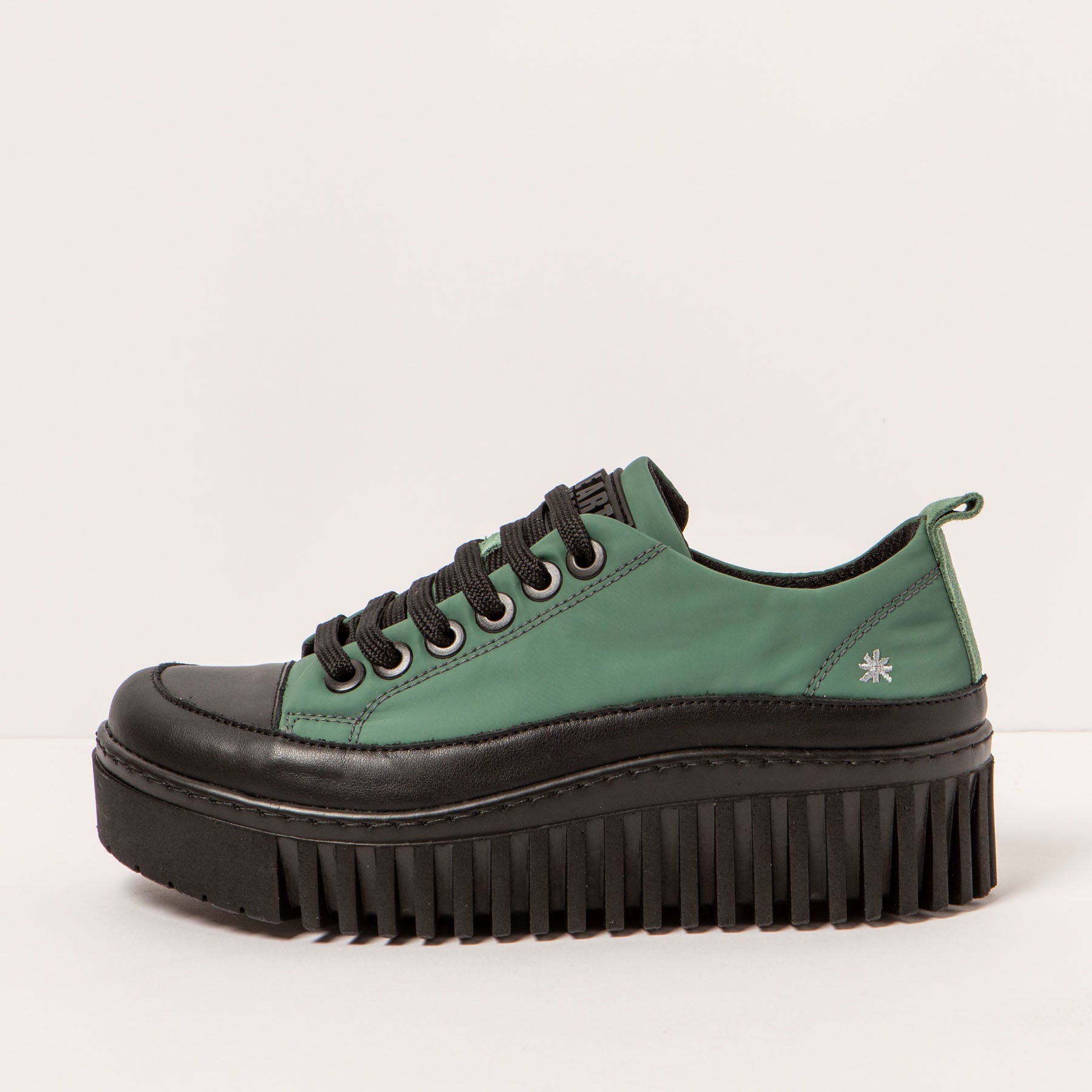 gid://shopify/Product/15694039712076_1