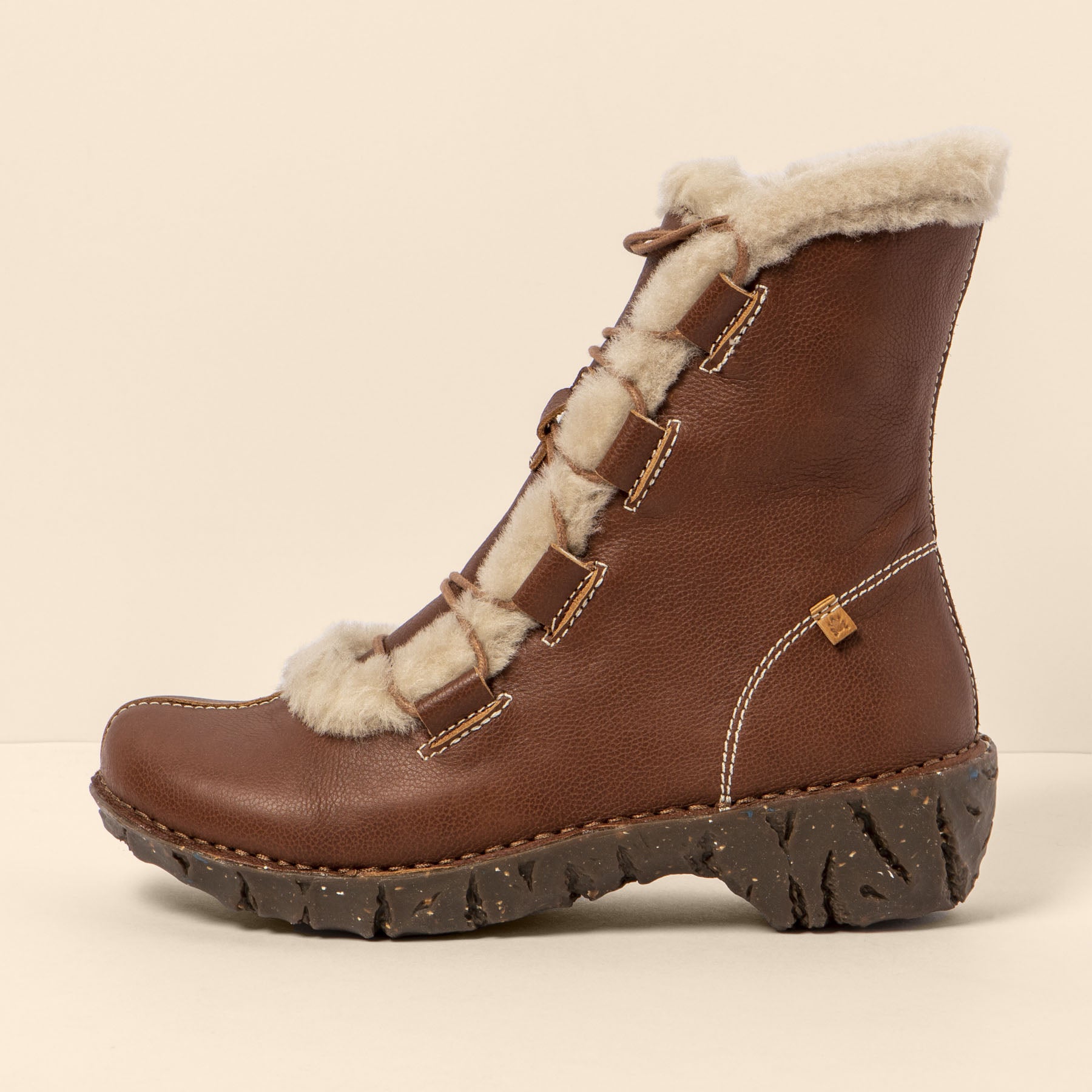 gid://shopify/Product/15699965378892_4