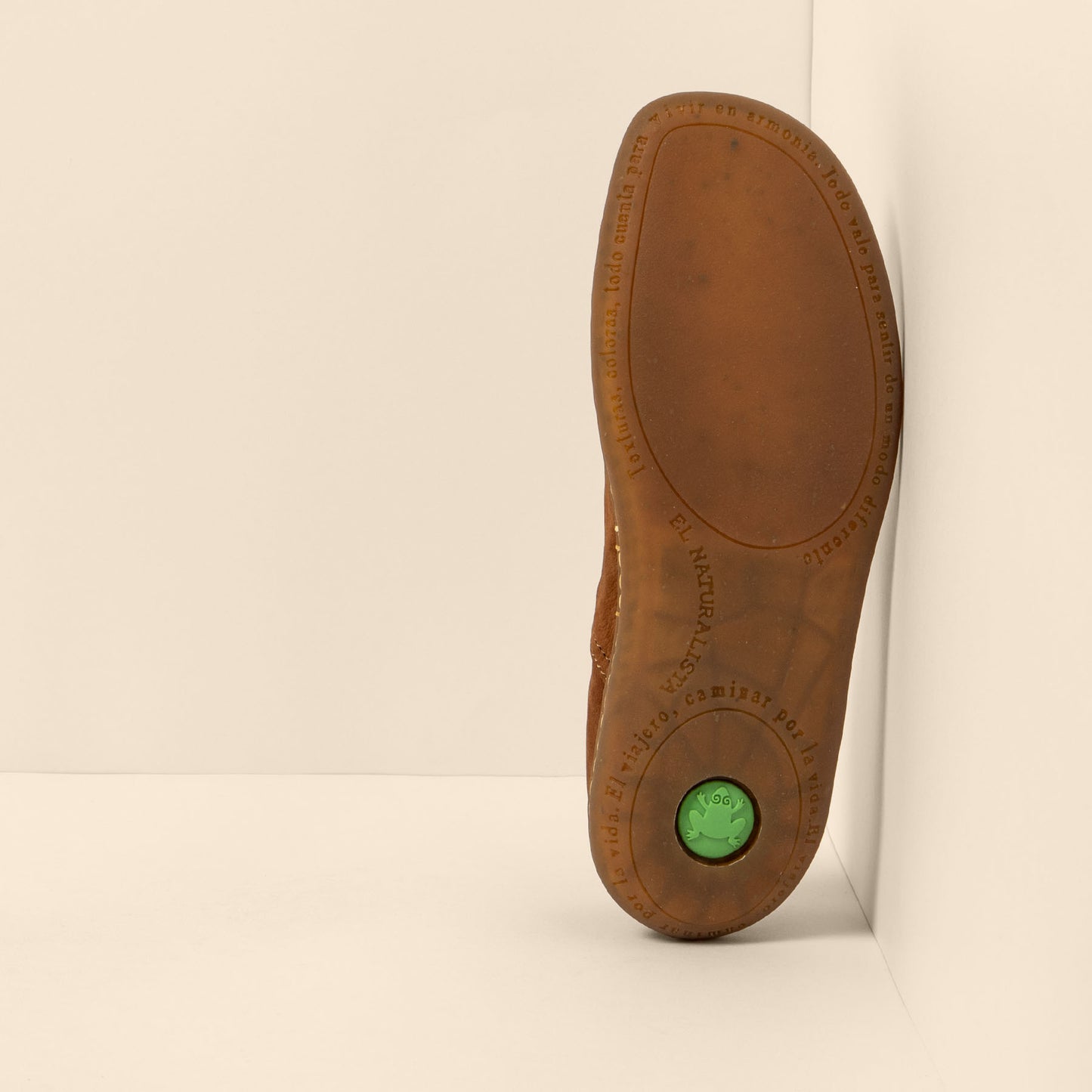 gid://shopify/Product/15700655505740_3