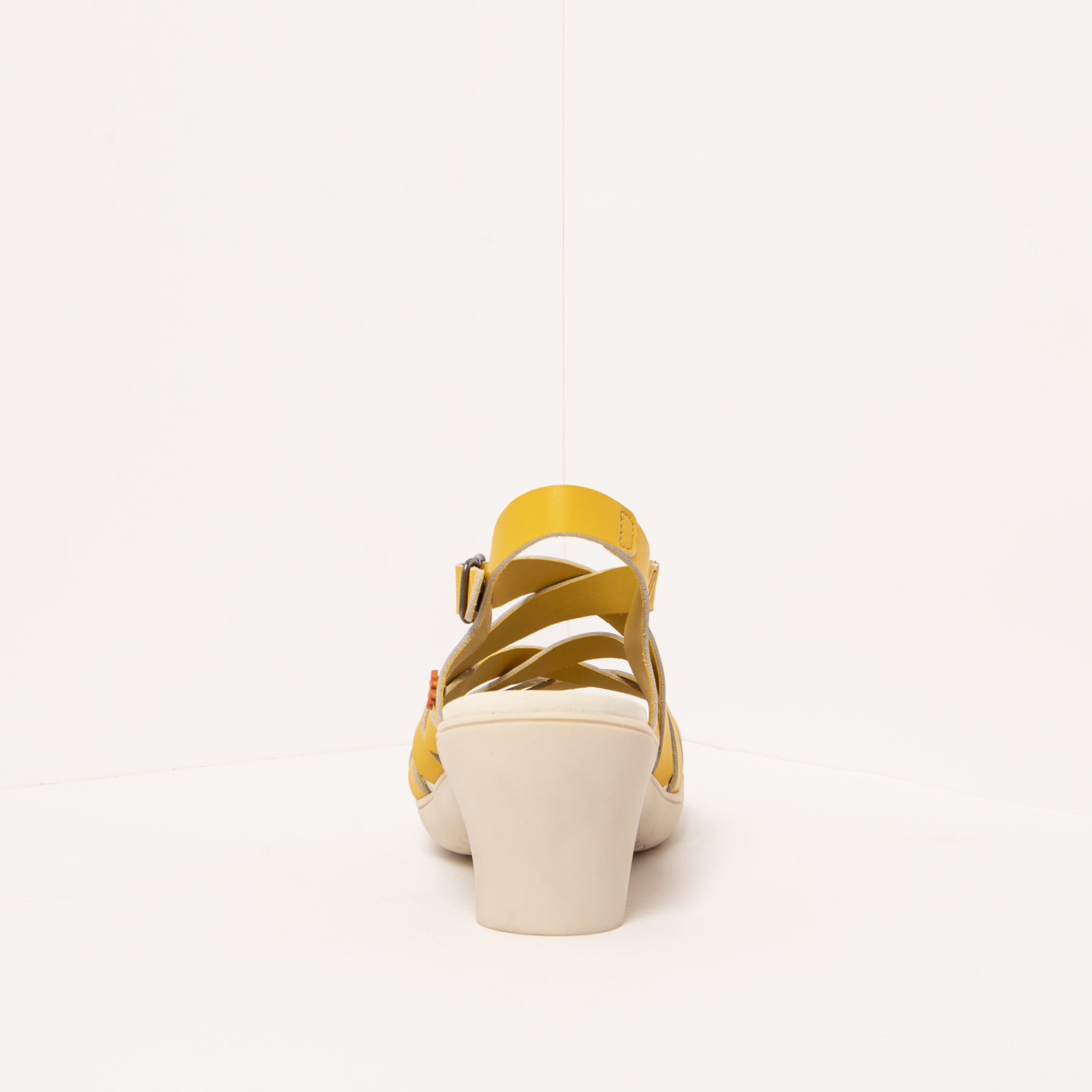 gid://shopify/Product/15785715433804_8