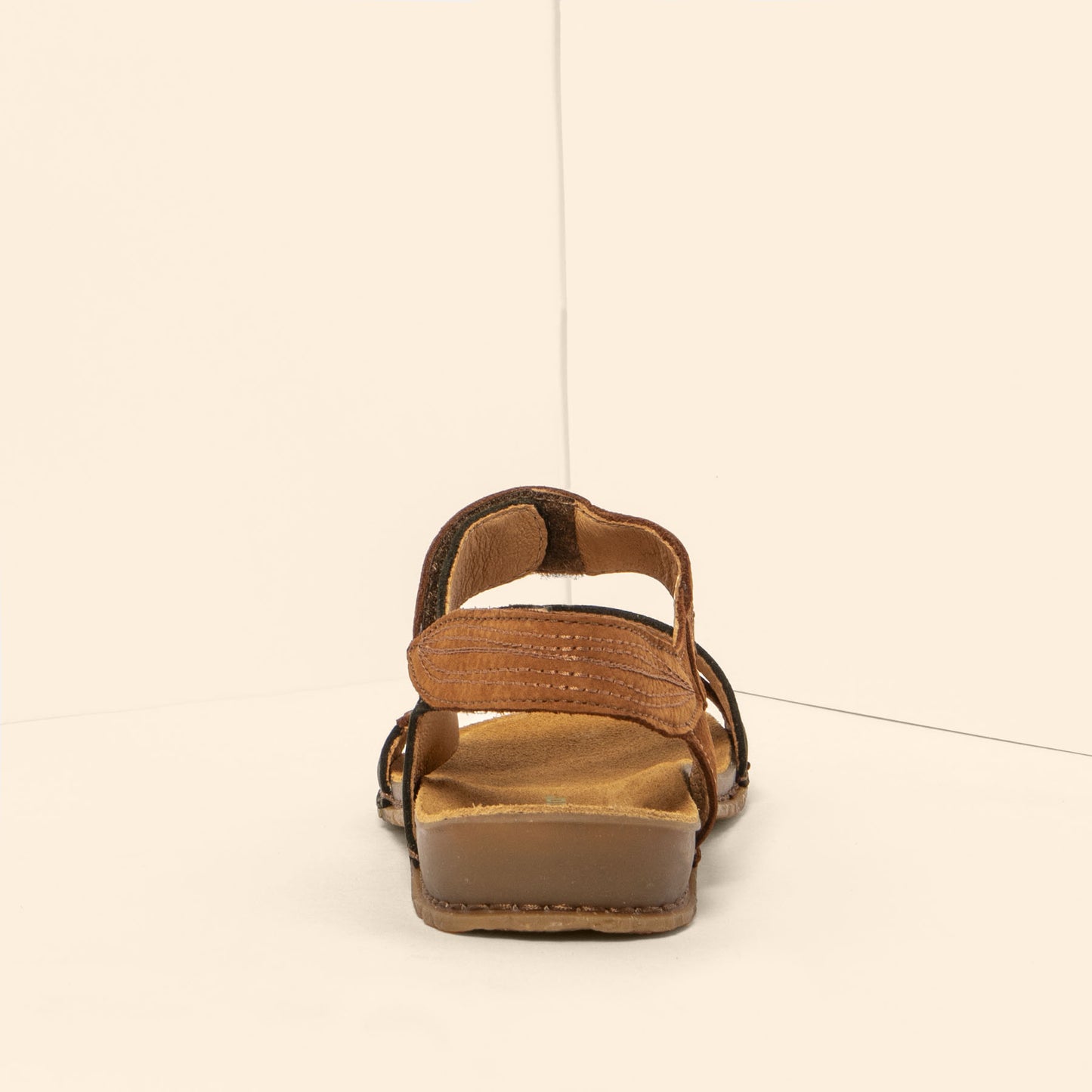 gid://shopify/Product/15700518601036_5