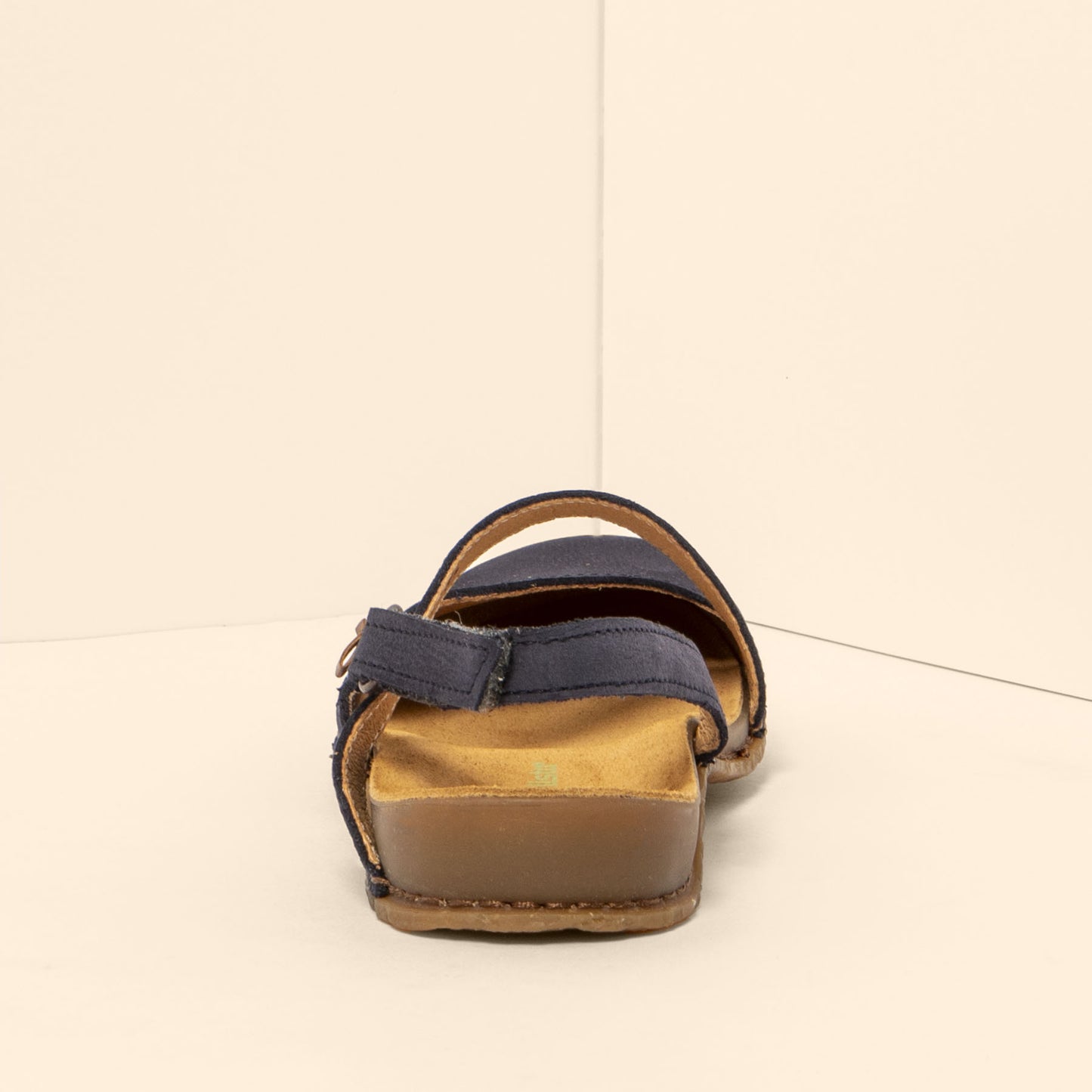 gid://shopify/Product/15700087472460_5