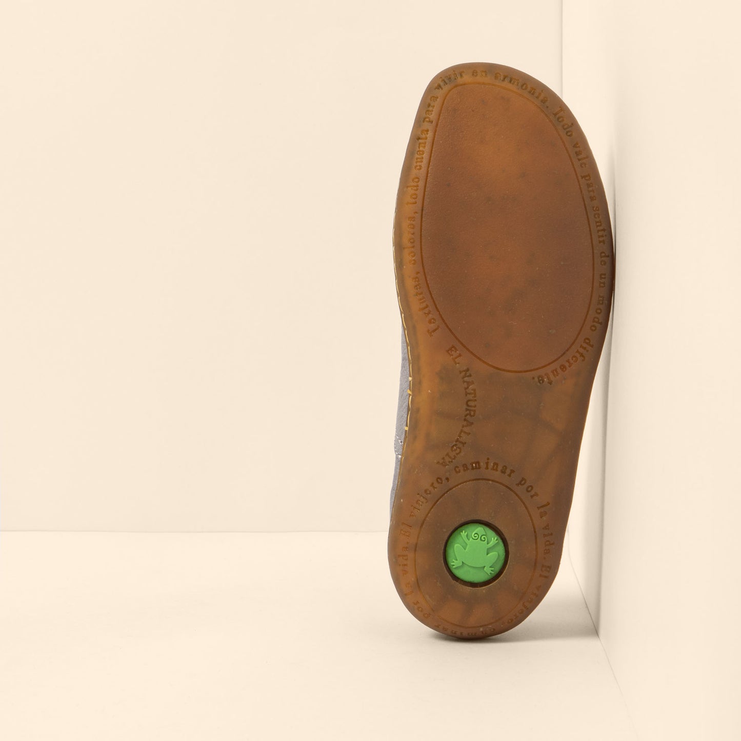 gid://shopify/Product/15791940206924_3