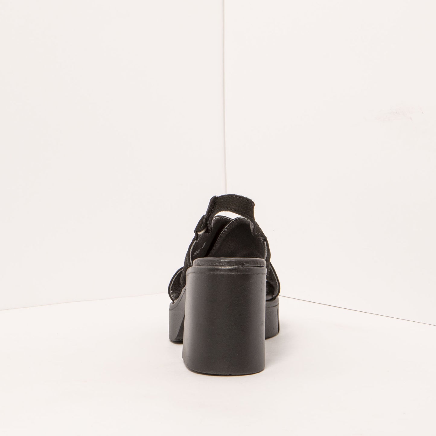 gid://shopify/Product/15693554942284_5