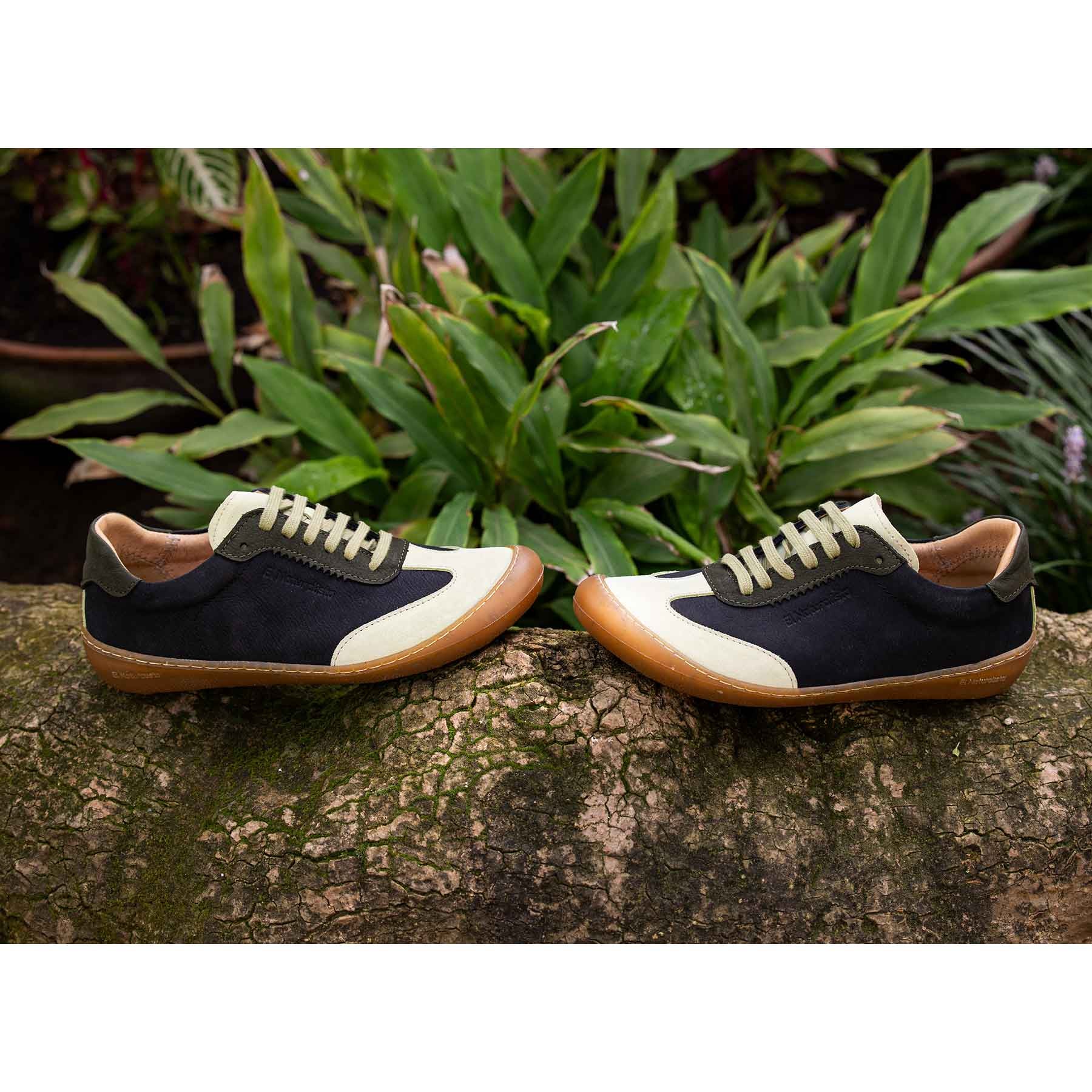 gid://shopify/Product/15700479115596_7