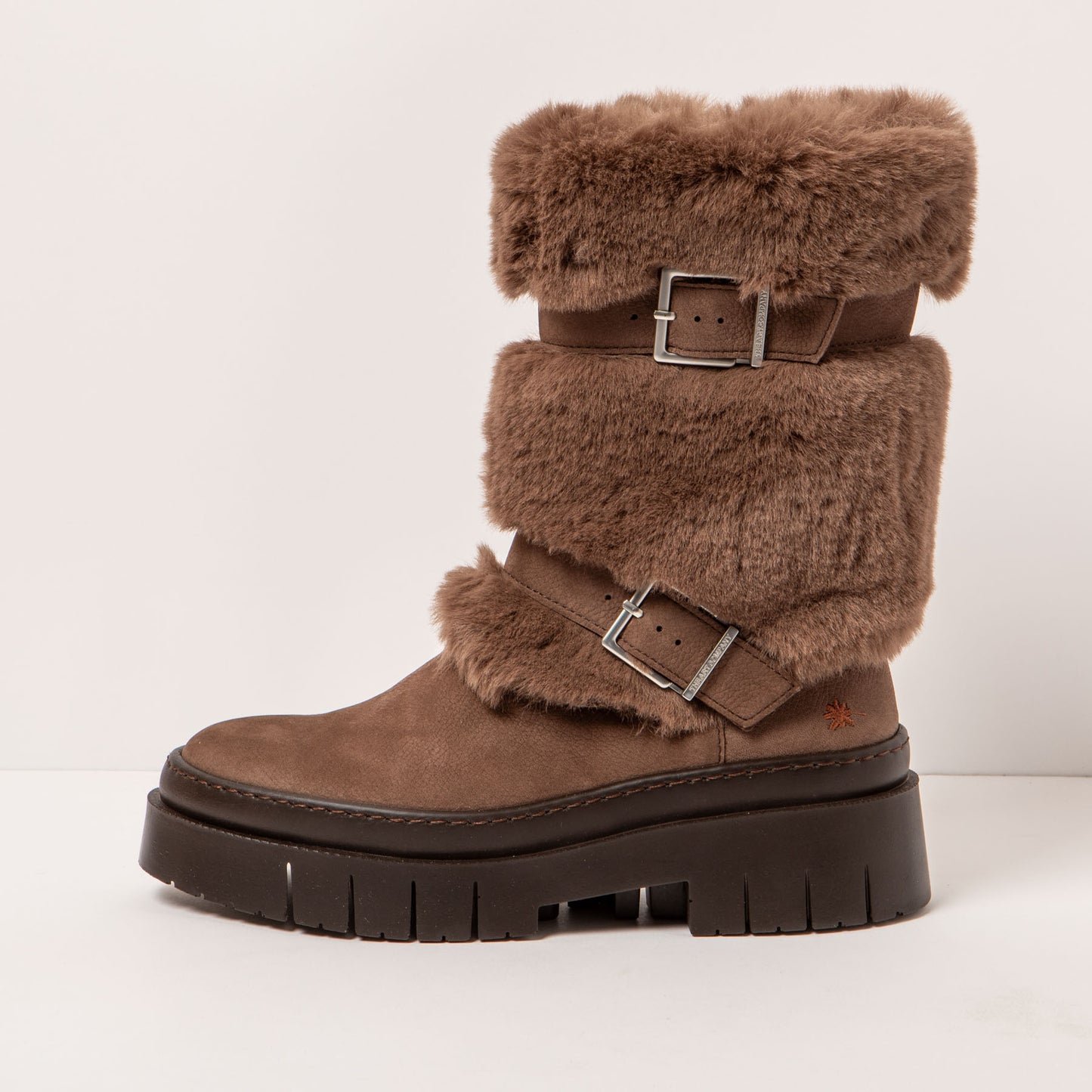 gid://shopify/Product/15694349828428_1