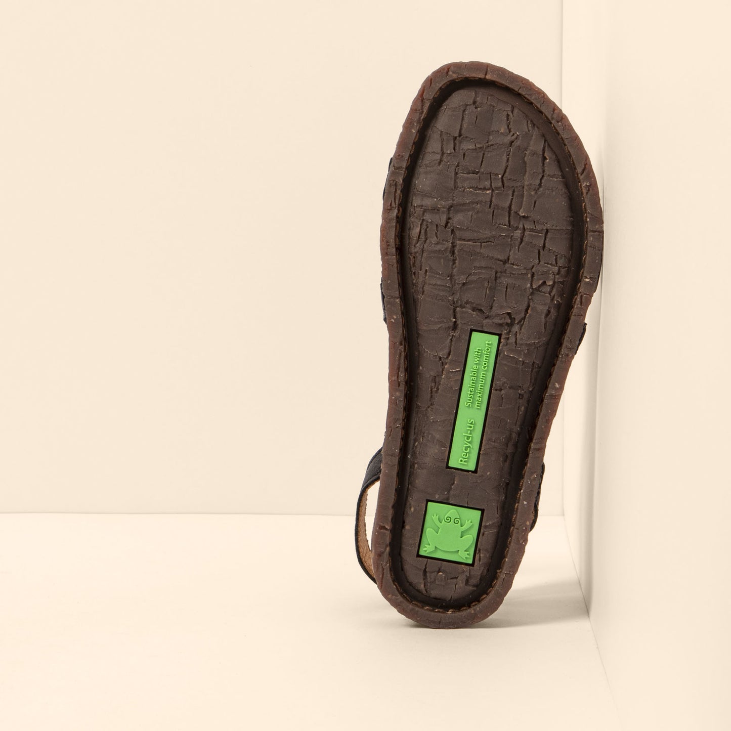 gid://shopify/Product/15791868543308_3