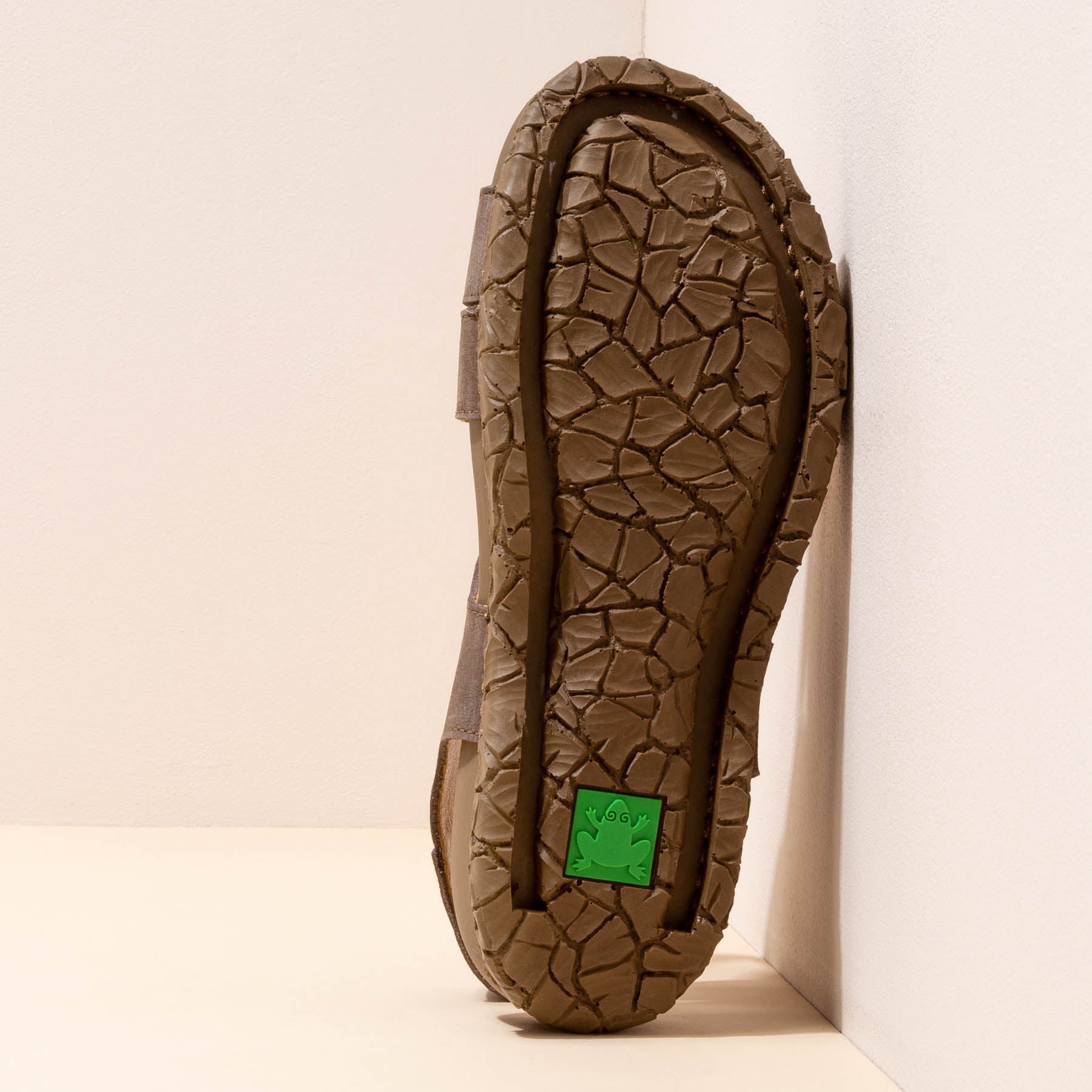 gid://shopify/Product/15700129284428_6
