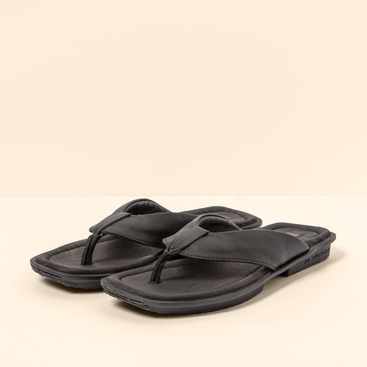 gid://shopify/Product/15700140458316_2