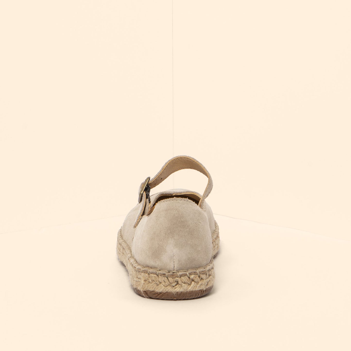 gid://shopify/Product/15791724429644_8
