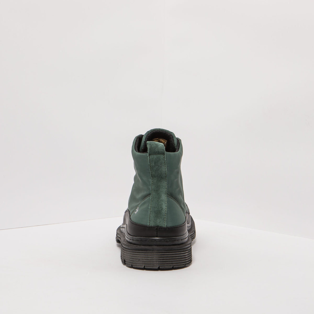 gid://shopify/Product/16171584684364_8