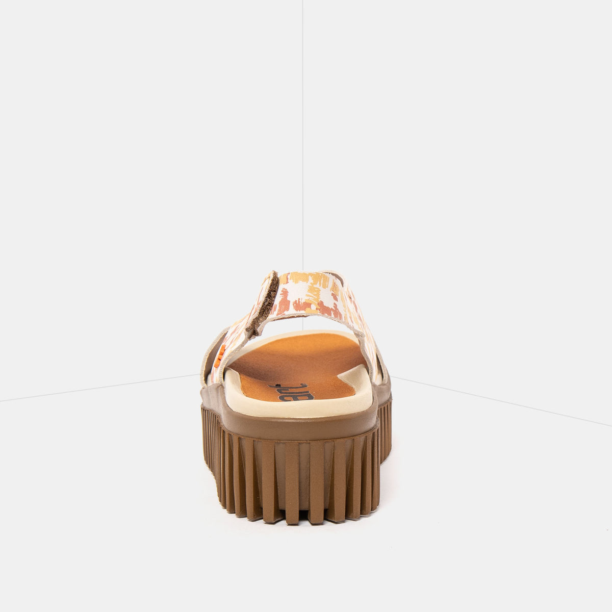 gid://shopify/Product/16172933284172_5