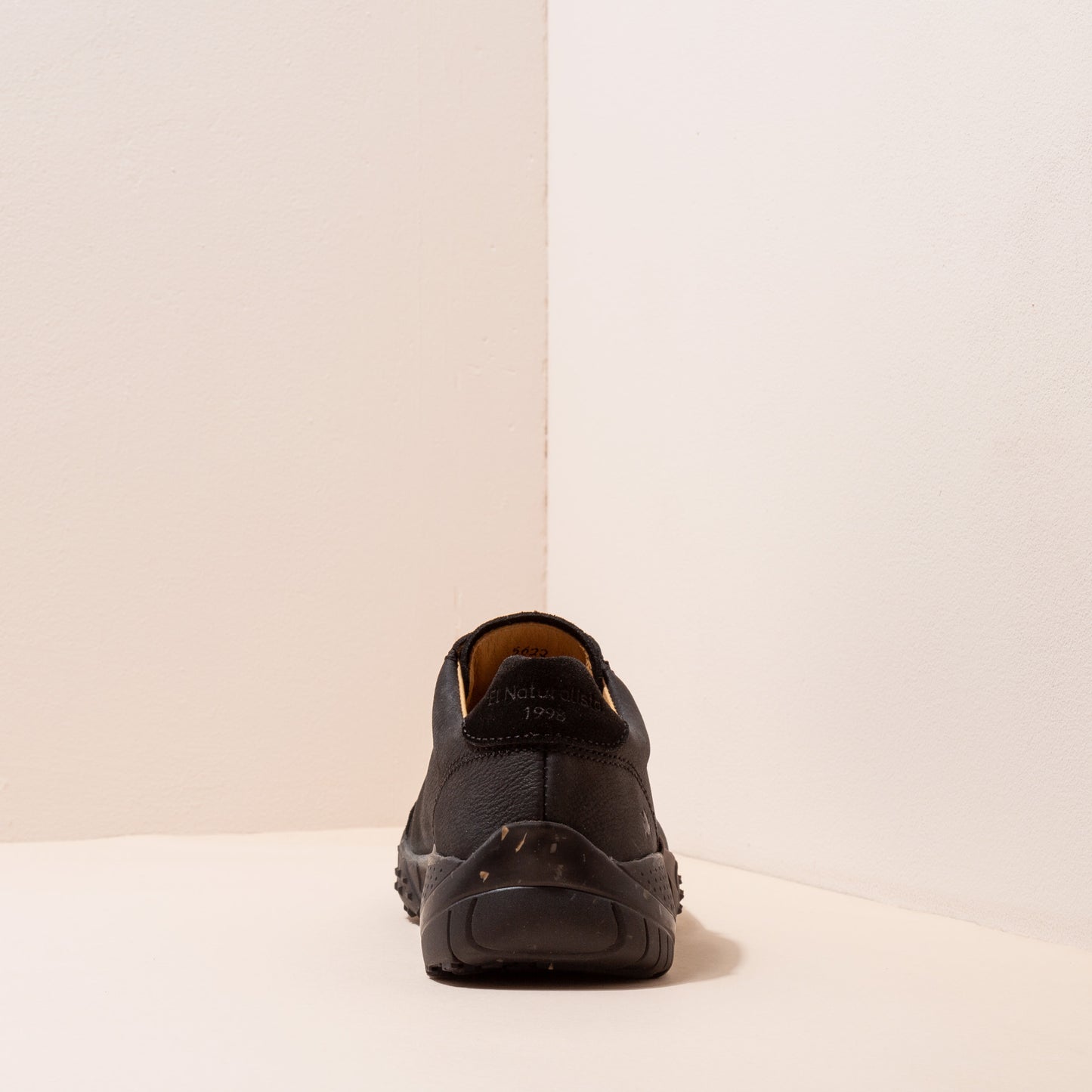 gid://shopify/Product/15700016070988_5