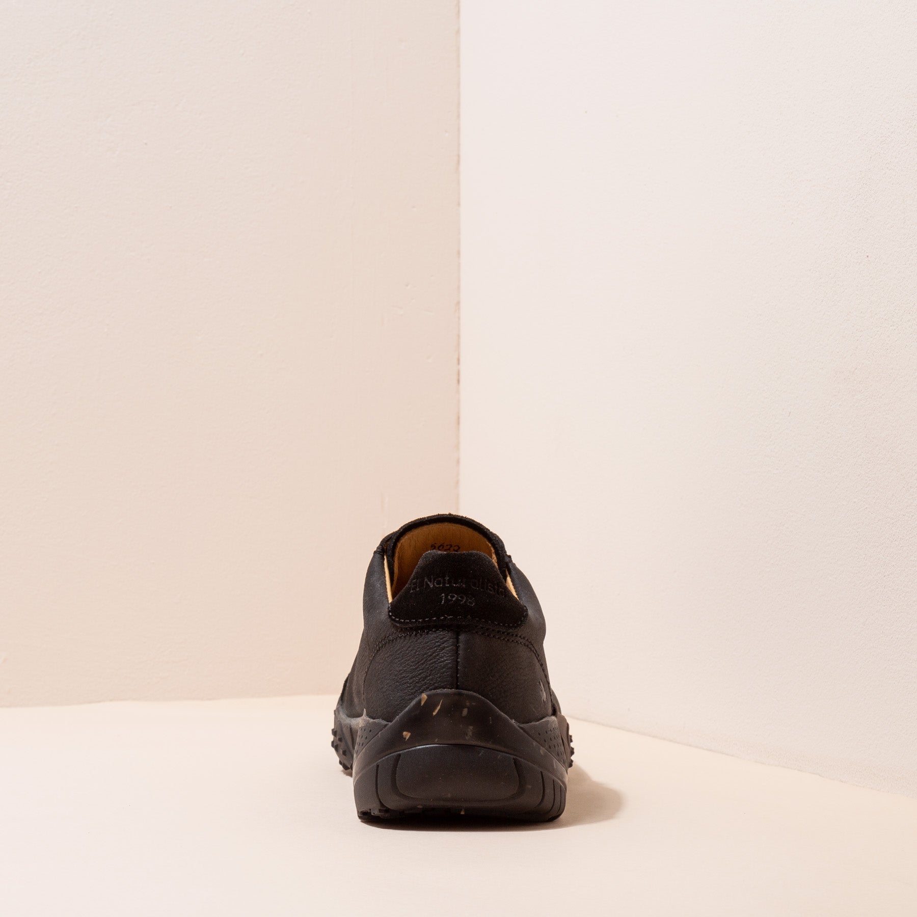 gid://shopify/Product/15700016070988_5