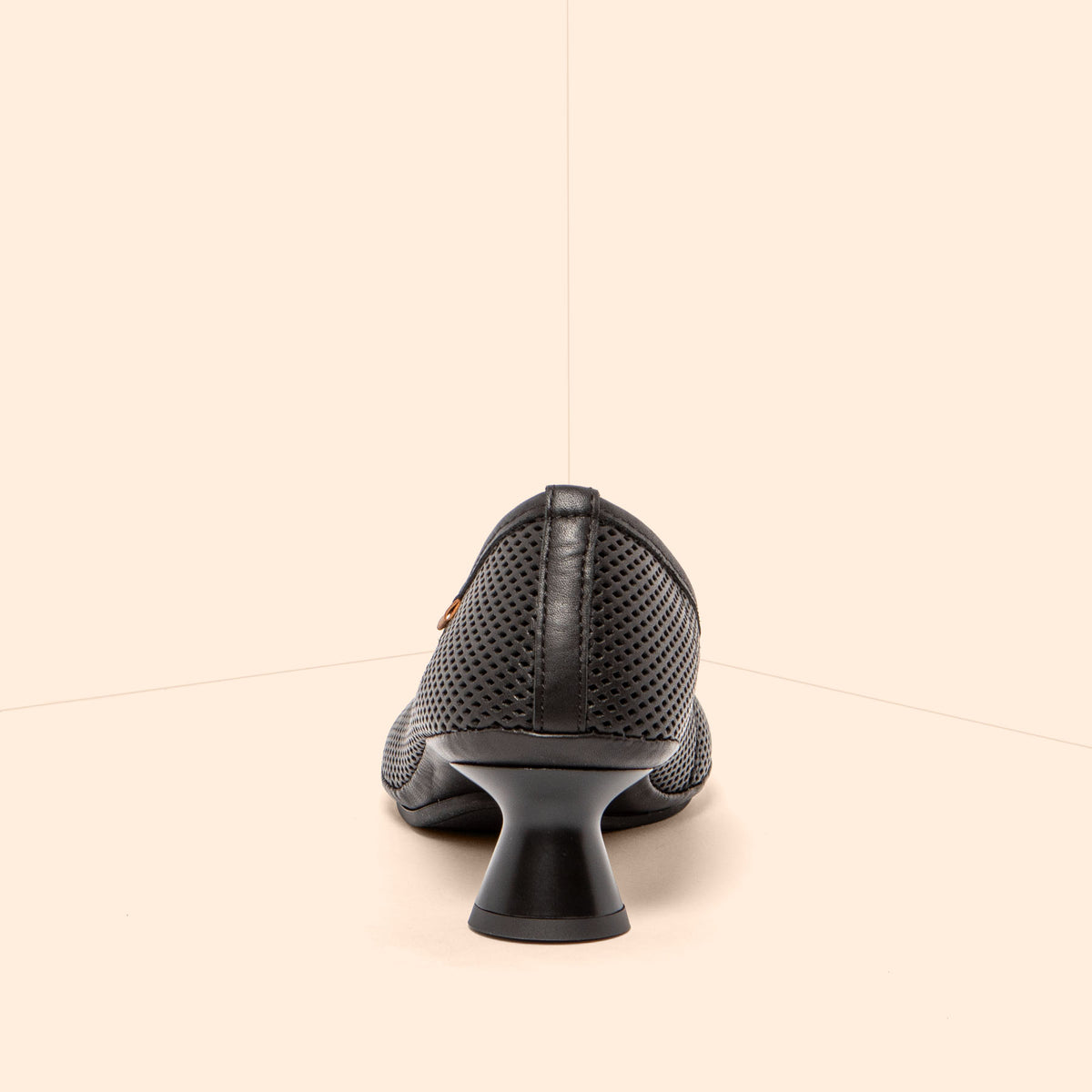 gid://shopify/Product/16124881862988_5