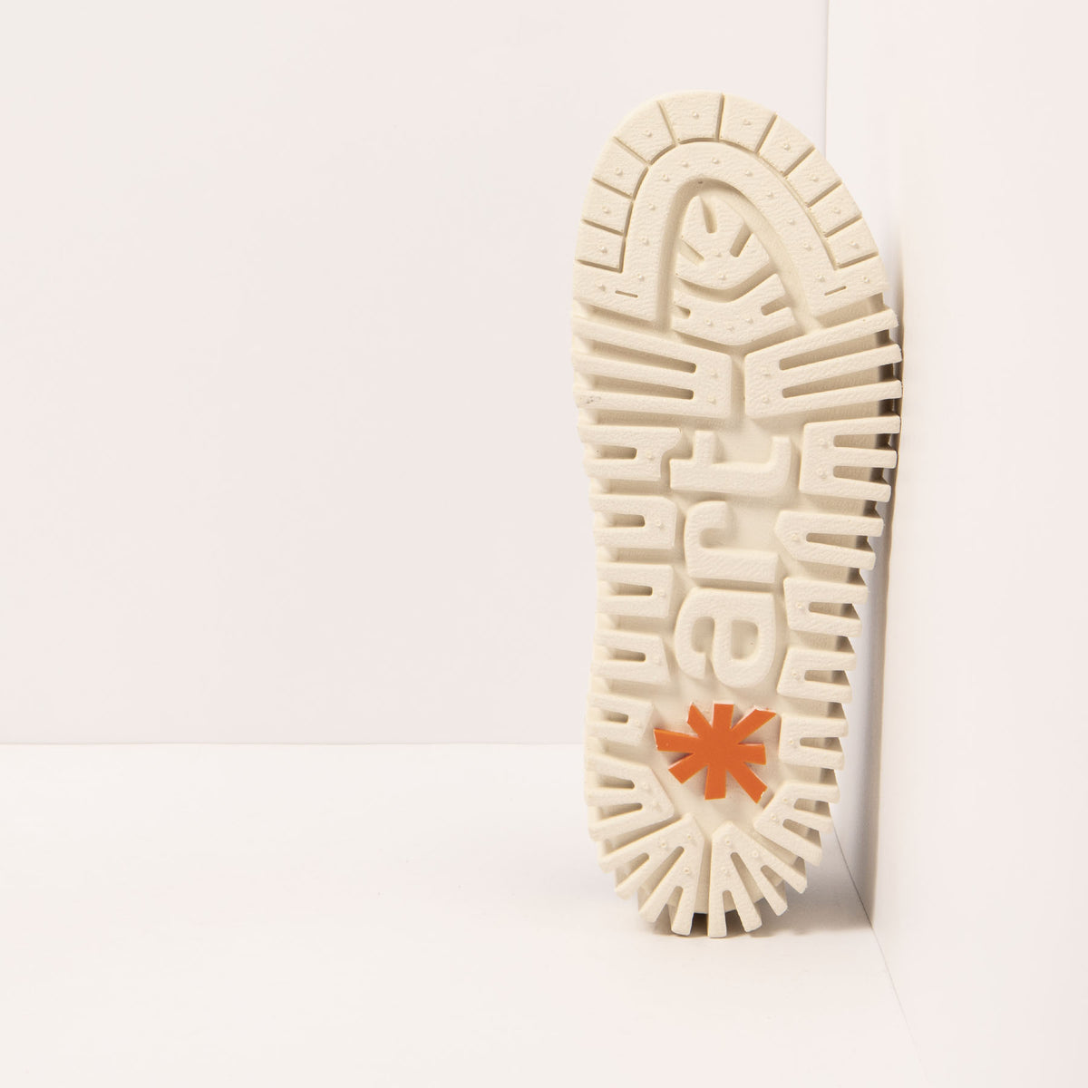 gid://shopify/Product/16171231445324_3
