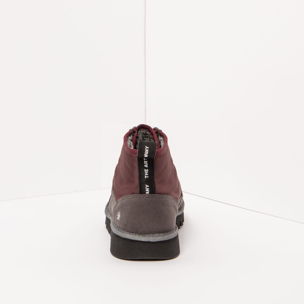 gid://shopify/Product/16171358388556_8