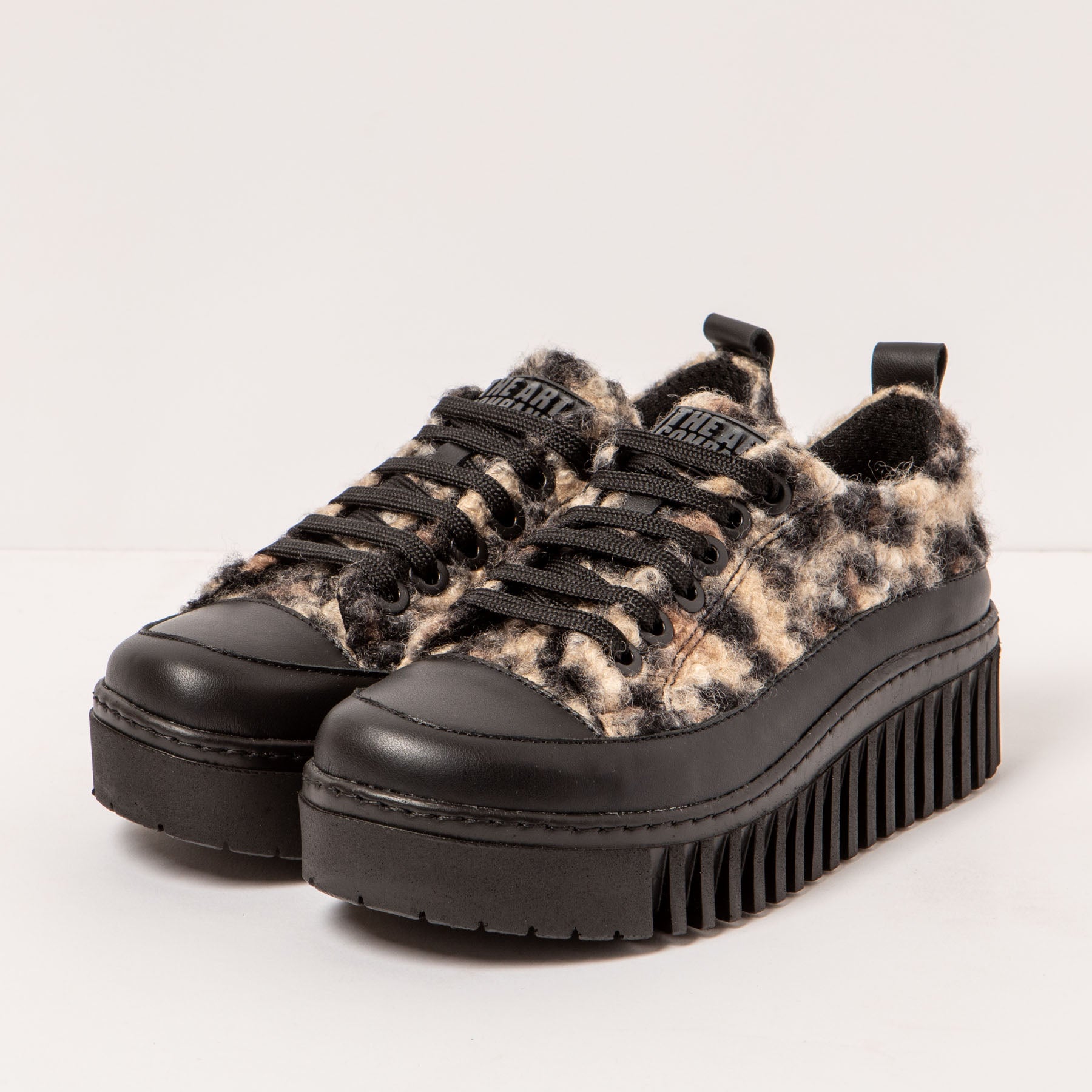 gid://shopify/Product/15694042333516_2