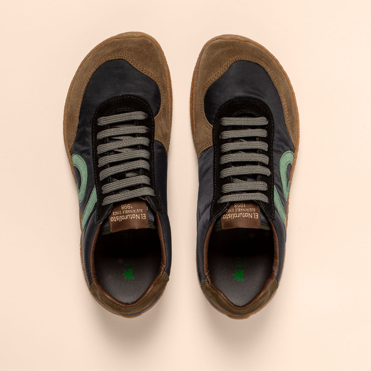 gid://shopify/Product/16124434940236_4