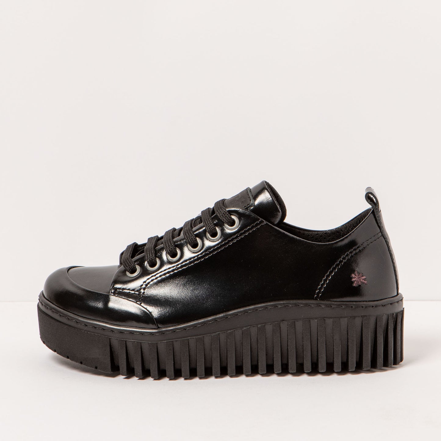 gid://shopify/Product/15694080082252_1