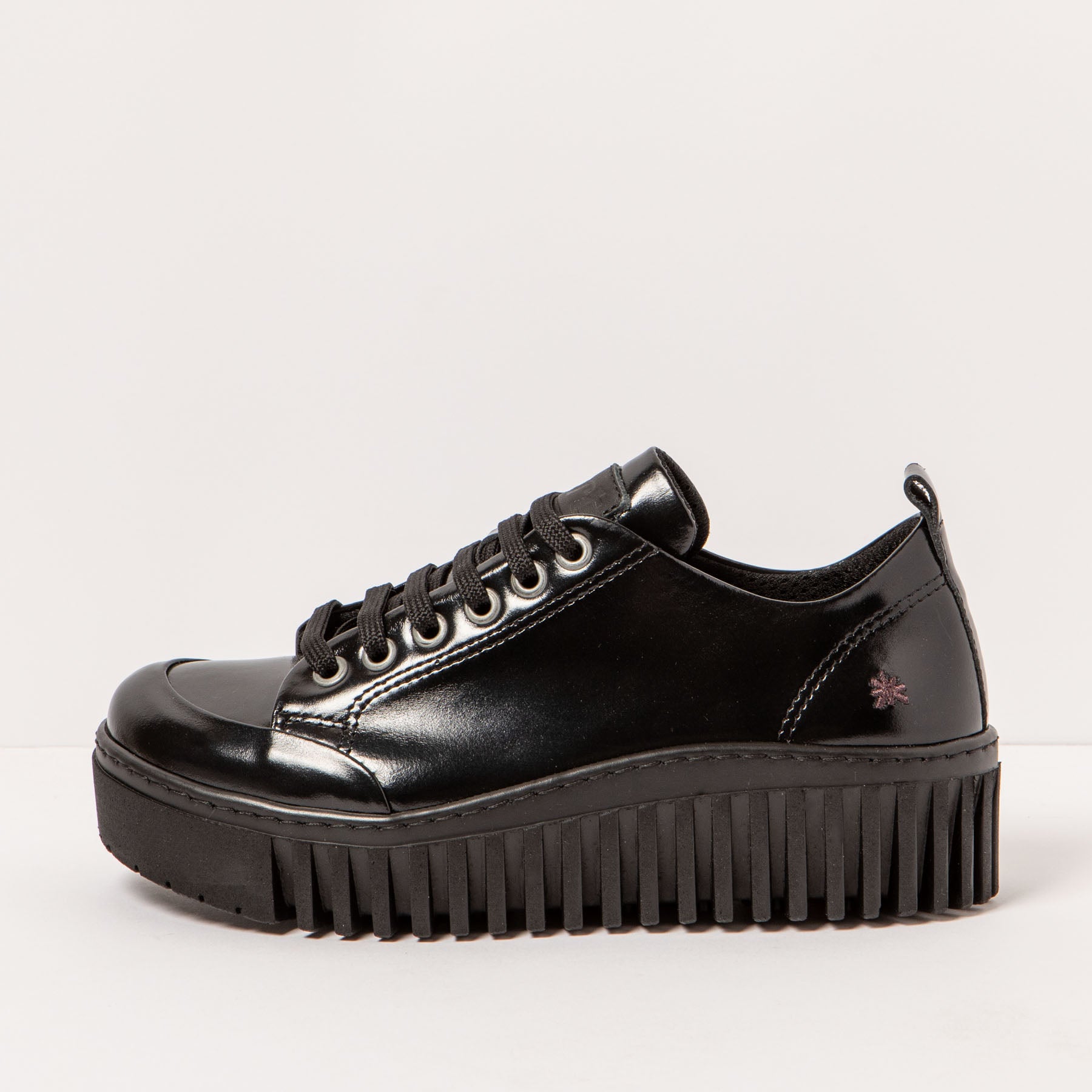 gid://shopify/Product/15694080082252_1