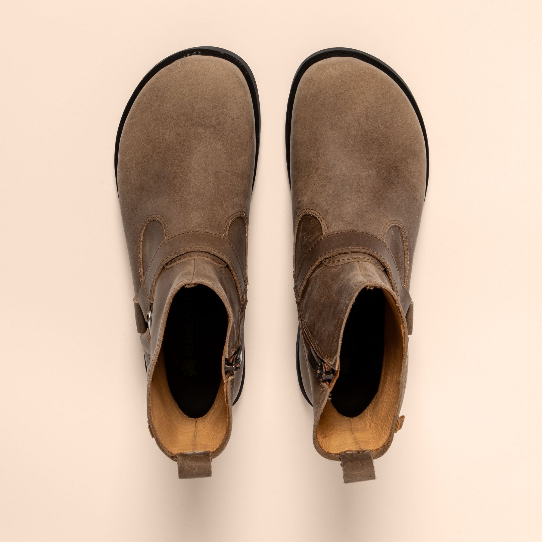 gid://shopify/Product/15700861124940_4