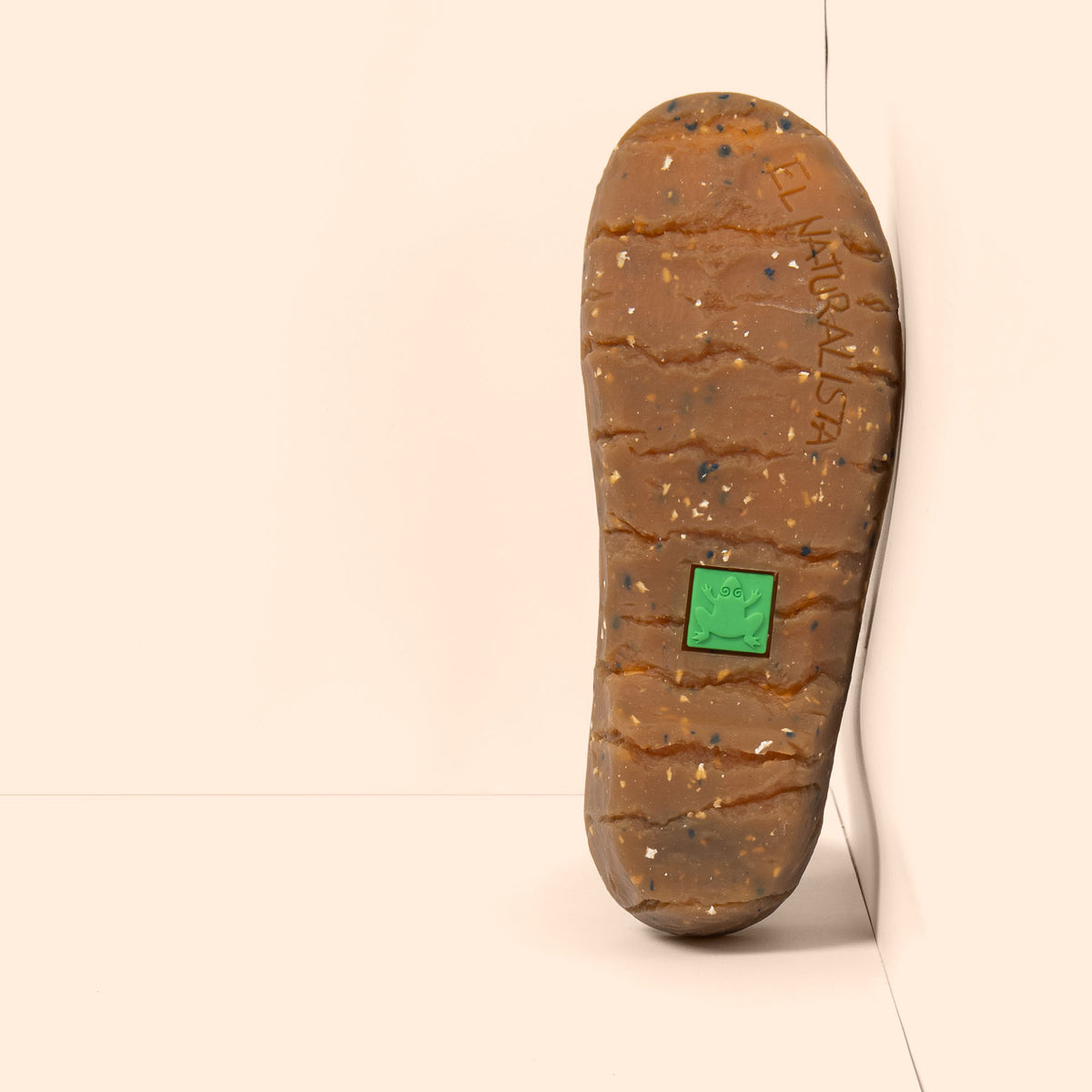 gid://shopify/Product/16124886188364_3