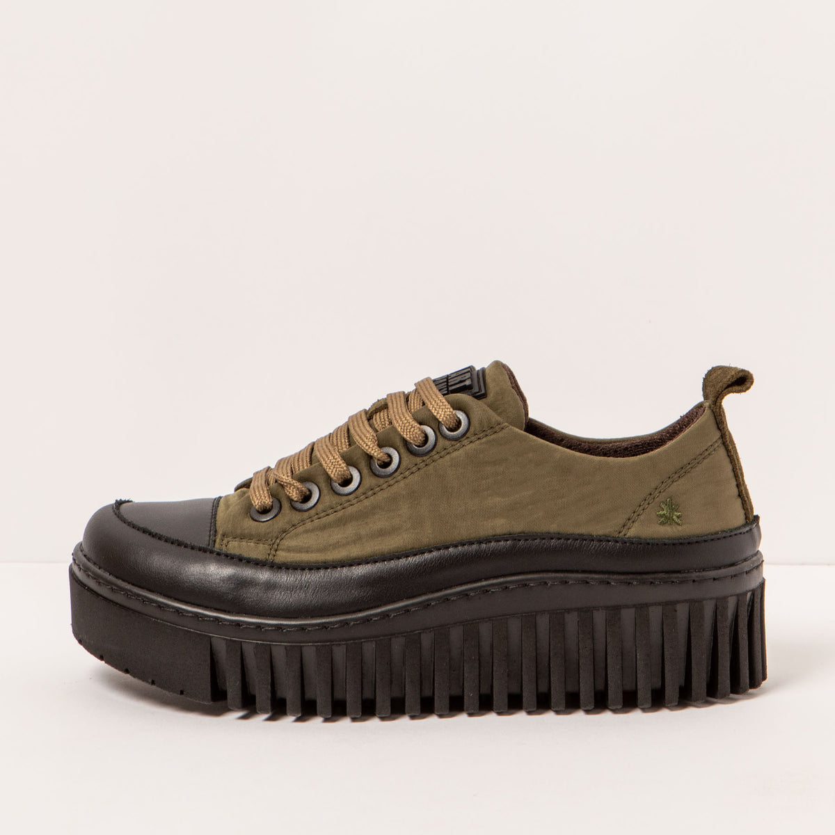 gid://shopify/Product/16172401885516_1