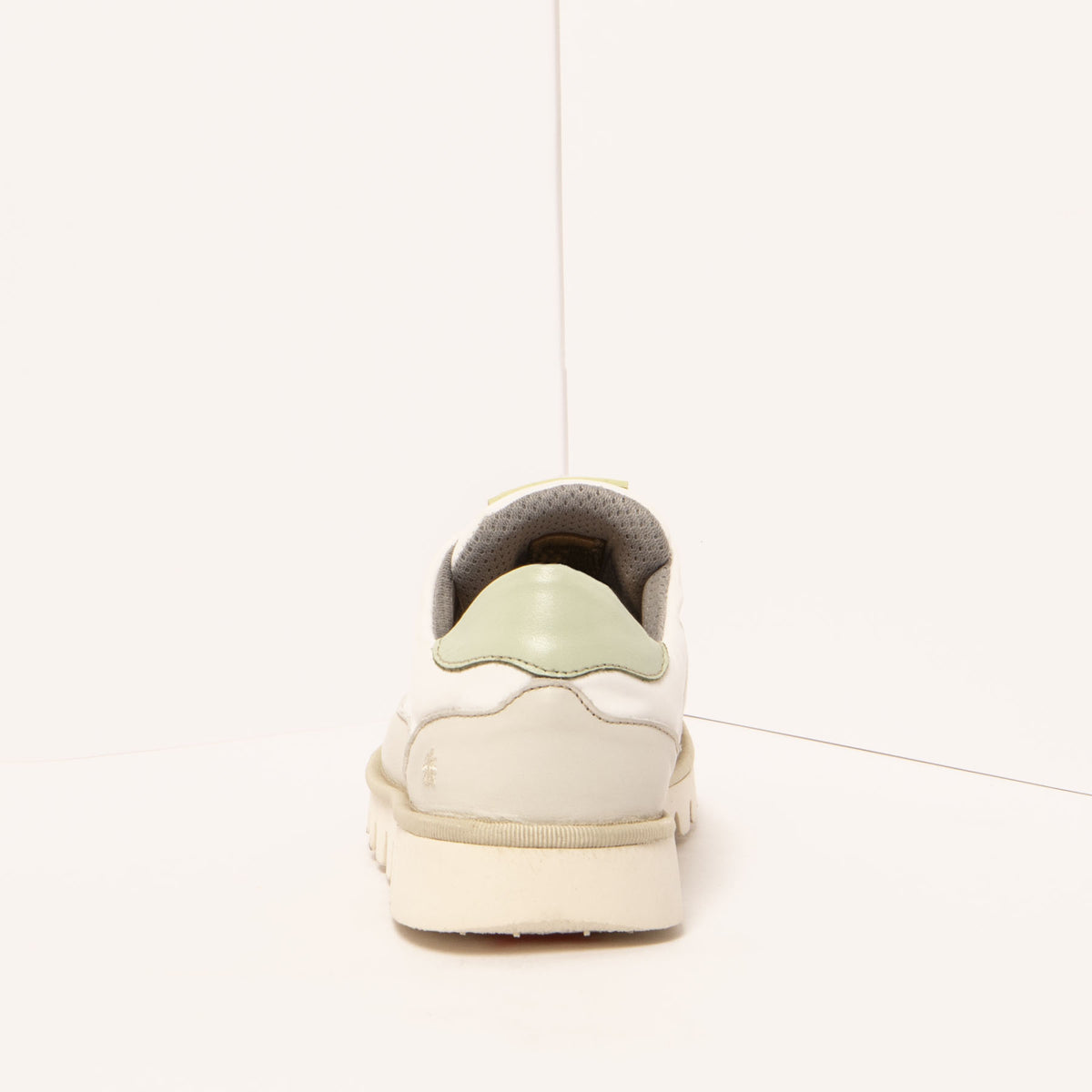 gid://shopify/Product/16172042355020_5