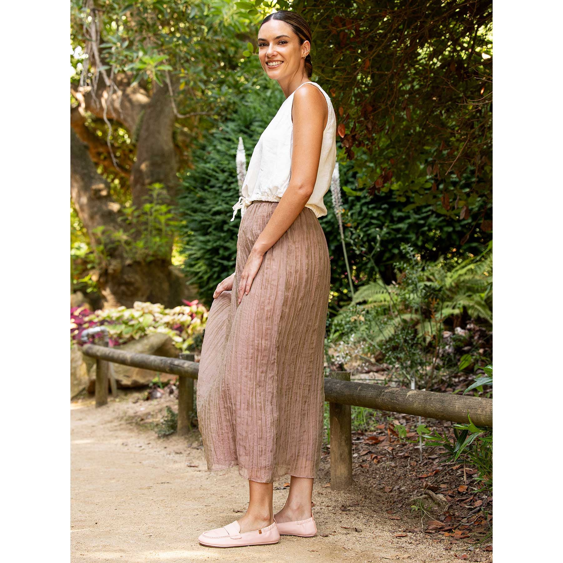gid://shopify/Product/15700548649292_8