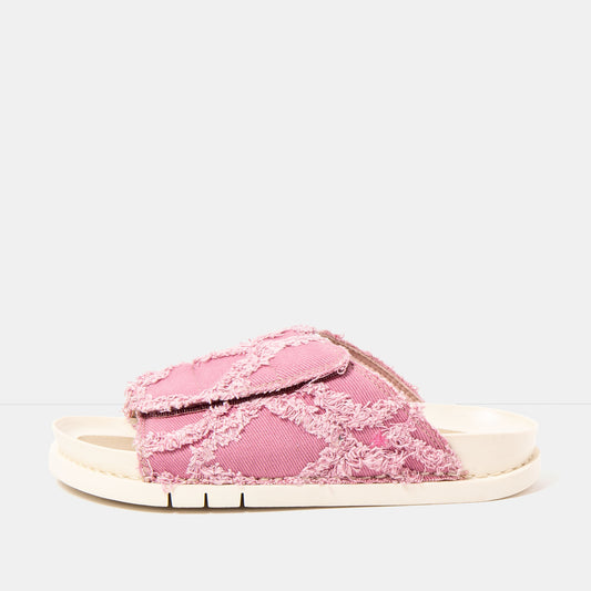 gid://shopify/Product/16173075595596_1