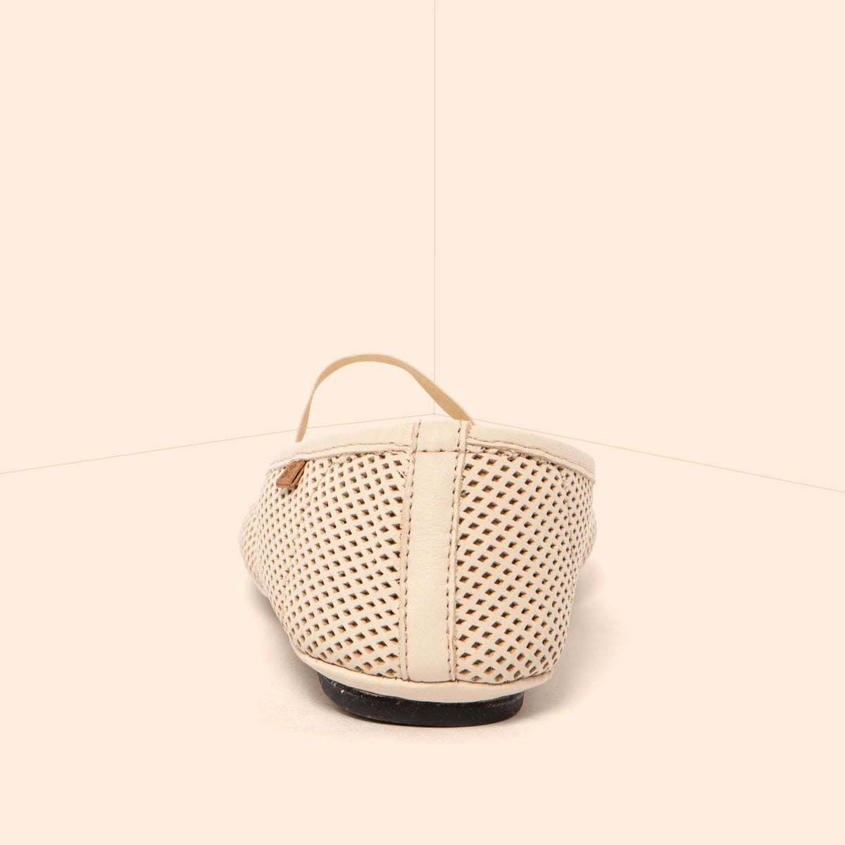 gid://shopify/Product/16124784771404_5