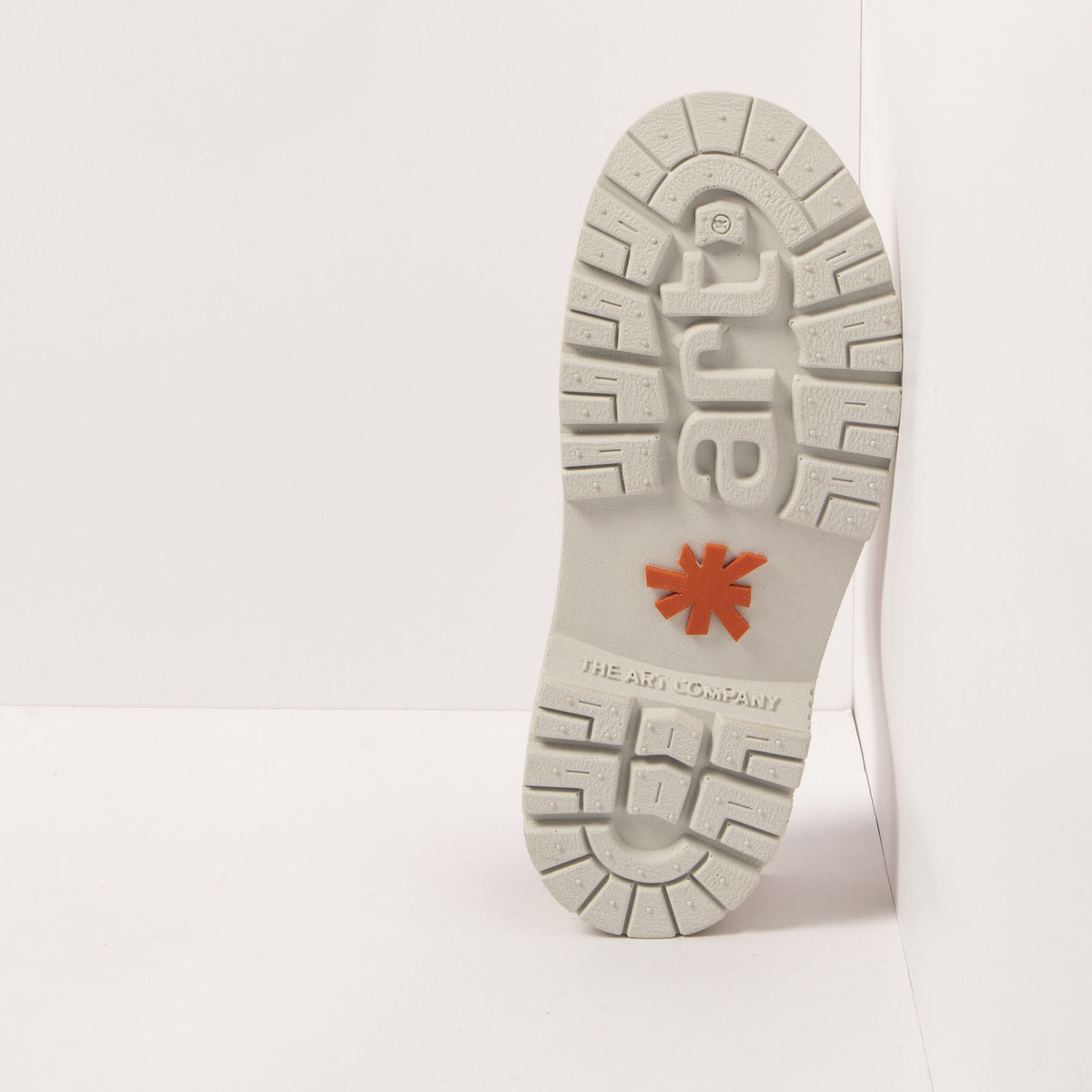 gid://shopify/Product/16171565613388_6