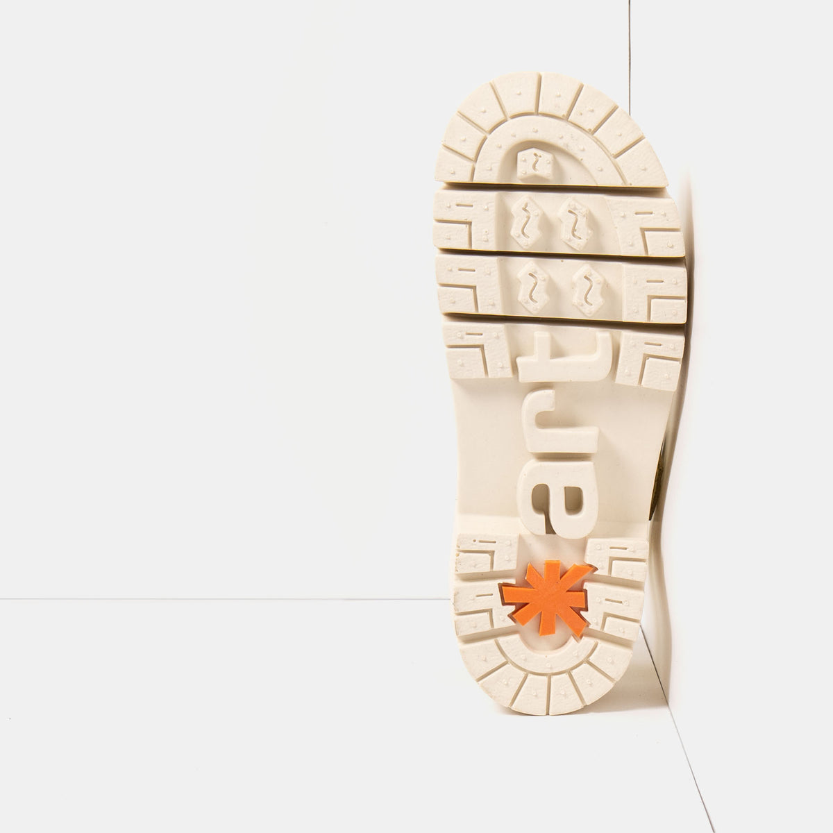 gid://shopify/Product/16173083590988_3