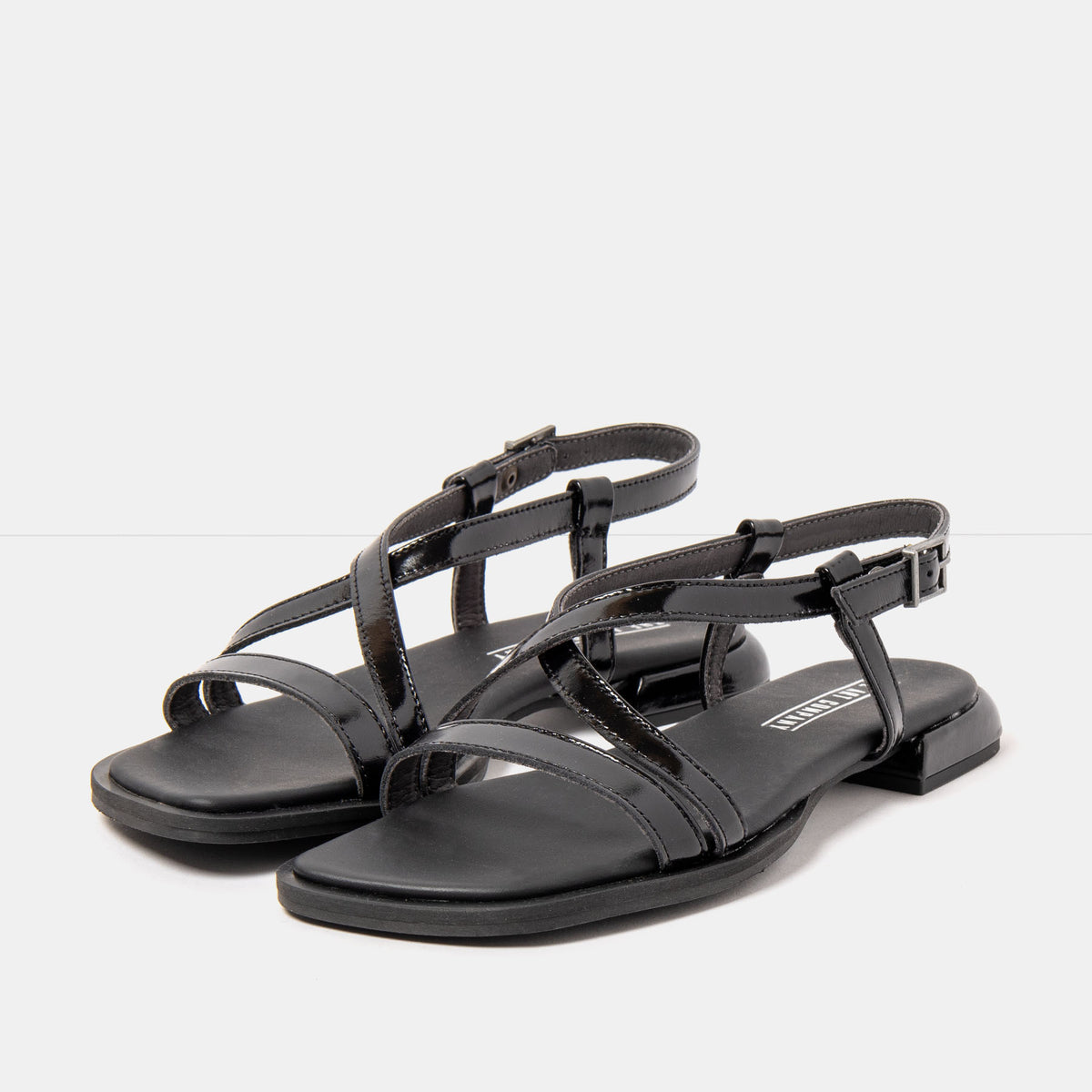gid://shopify/Product/16173039321420_2
