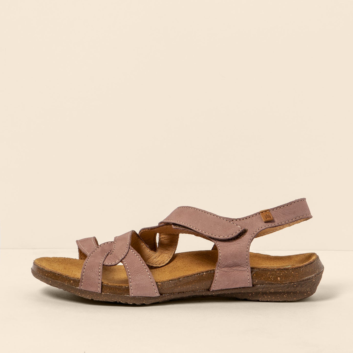 gid://shopify/Product/15700342374732_1