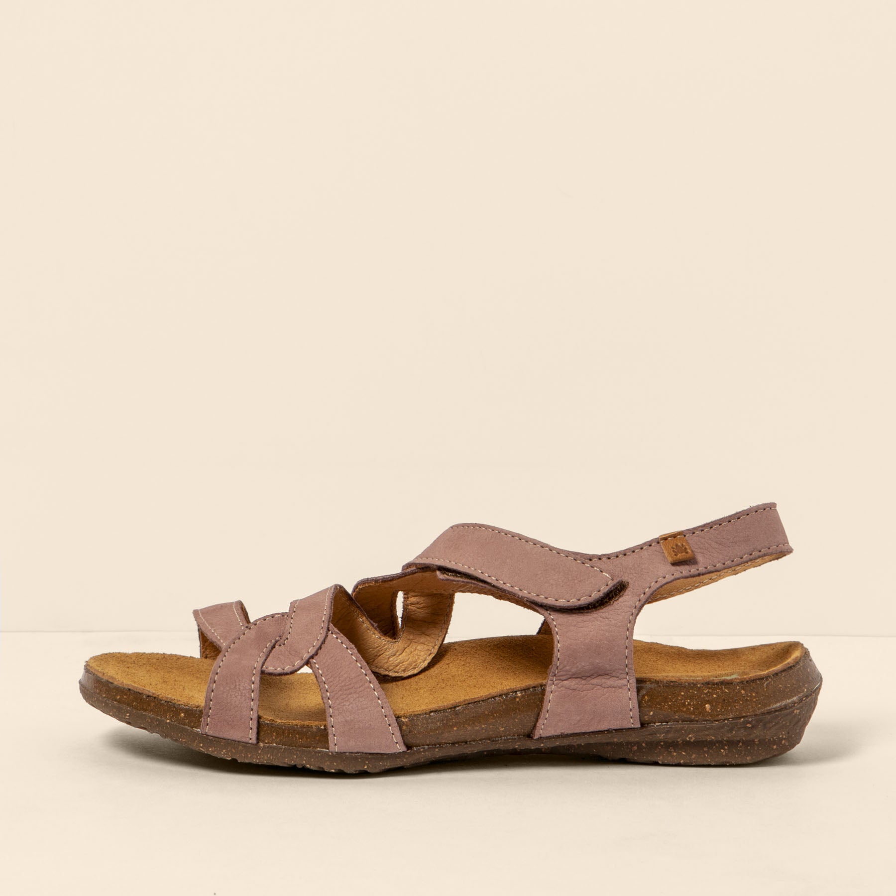 gid://shopify/Product/15700342374732_1