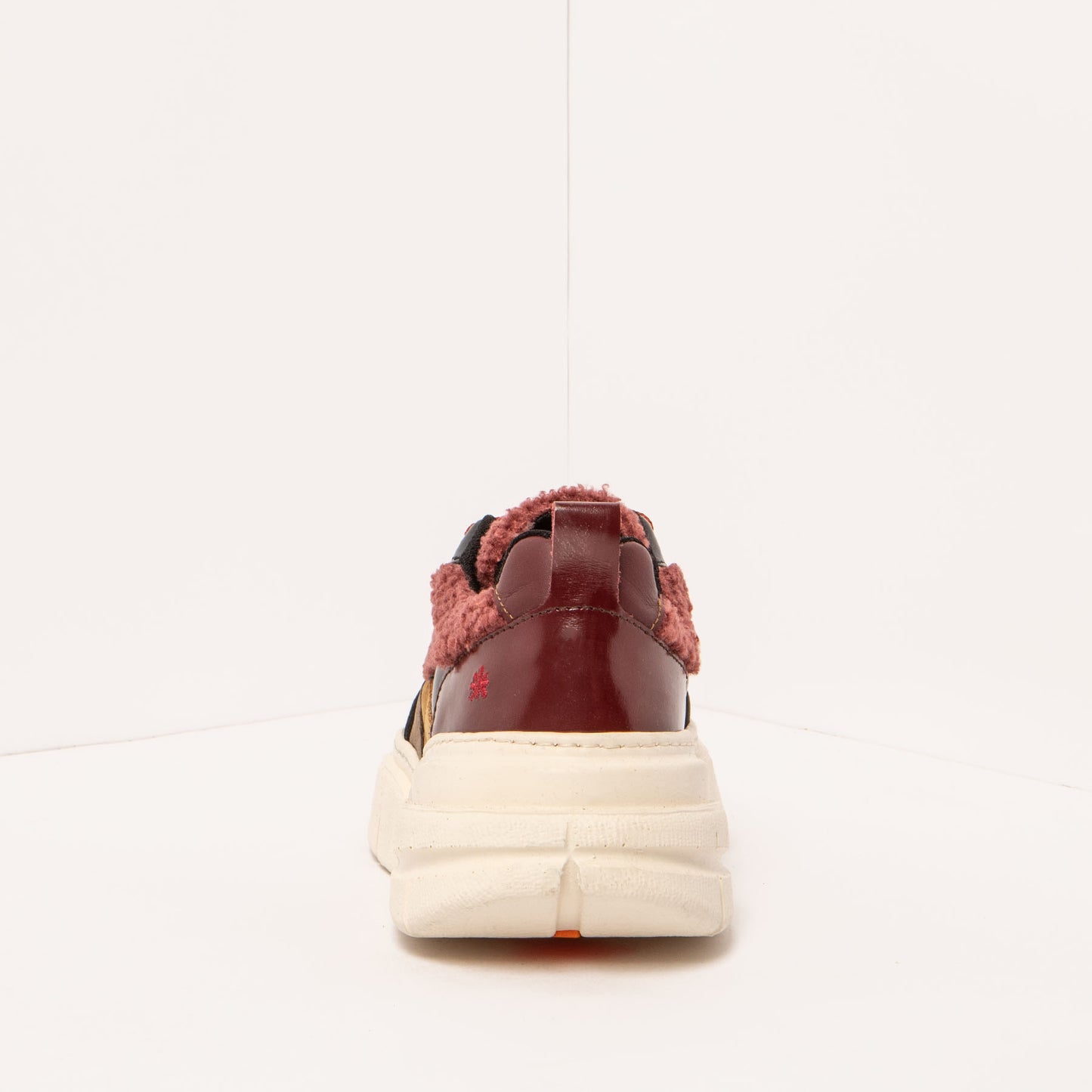 gid://shopify/Product/15694135460172_5