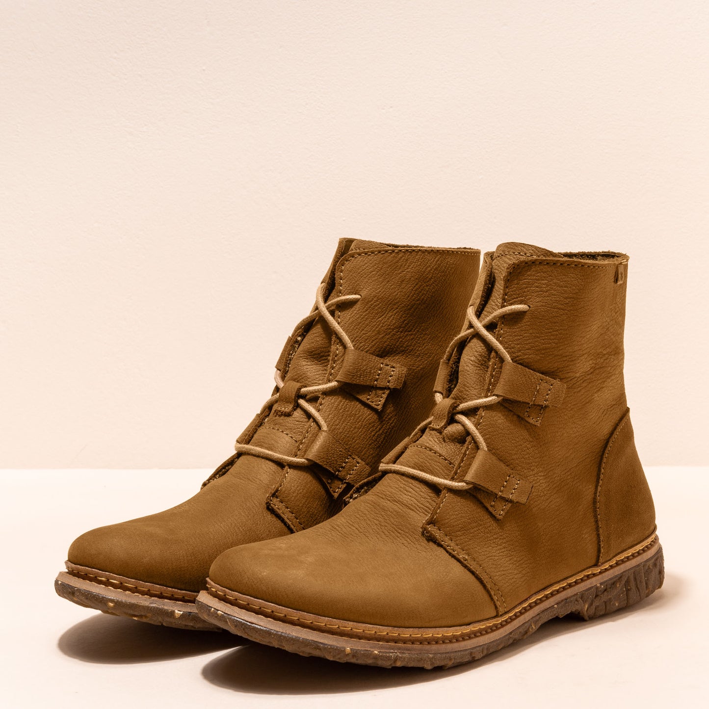 gid://shopify/Product/15699997163852_5