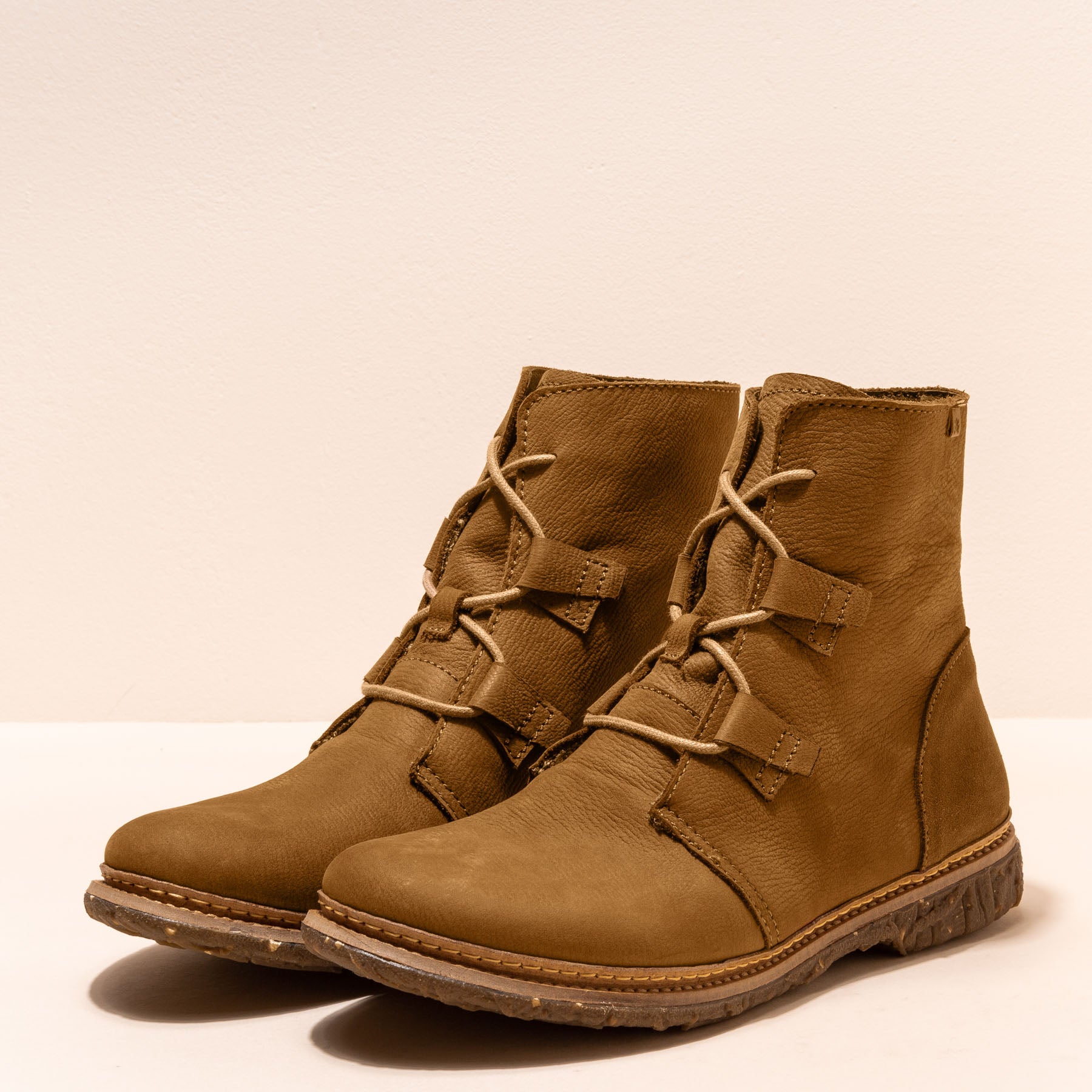 gid://shopify/Product/15699997163852_5