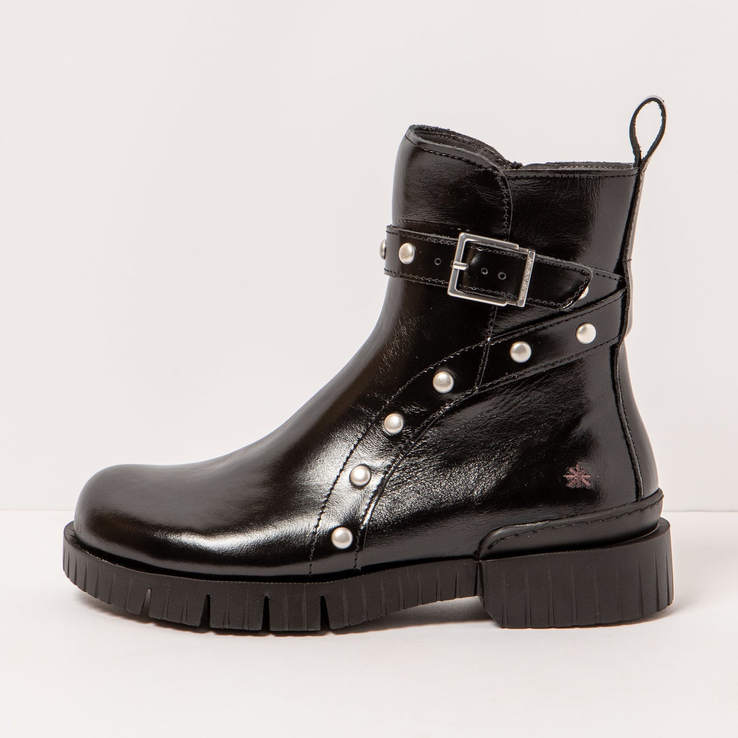 gid://shopify/Product/15694286979404_1