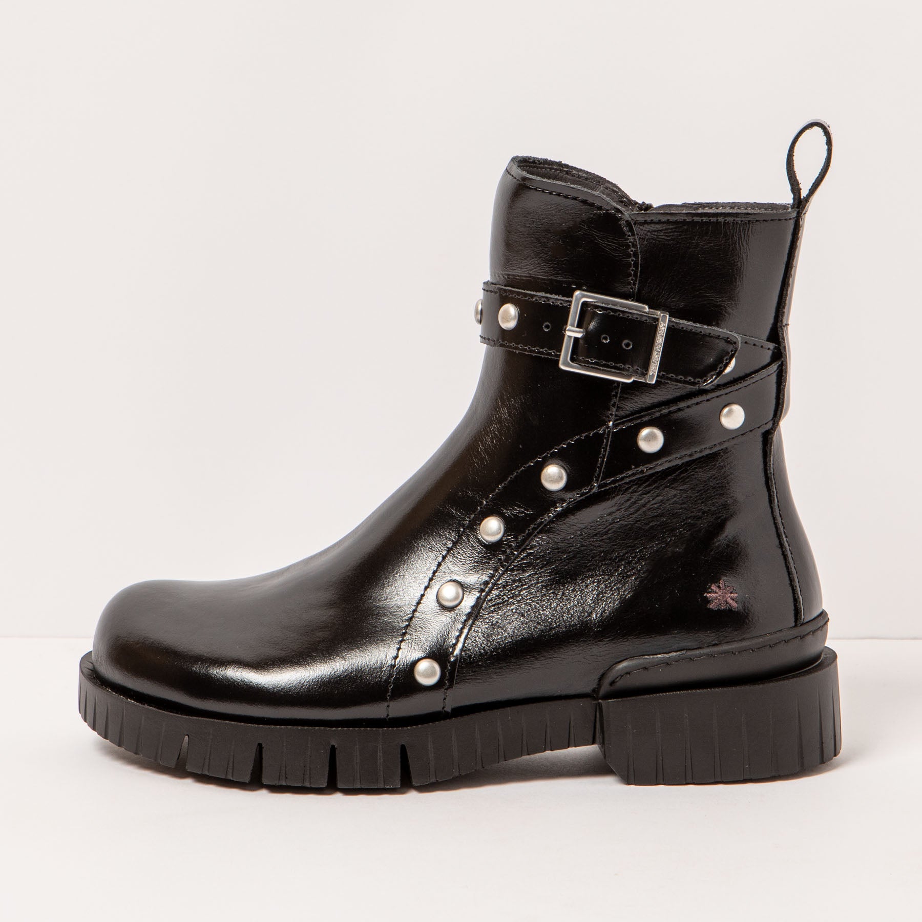 gid://shopify/Product/15694286979404_1