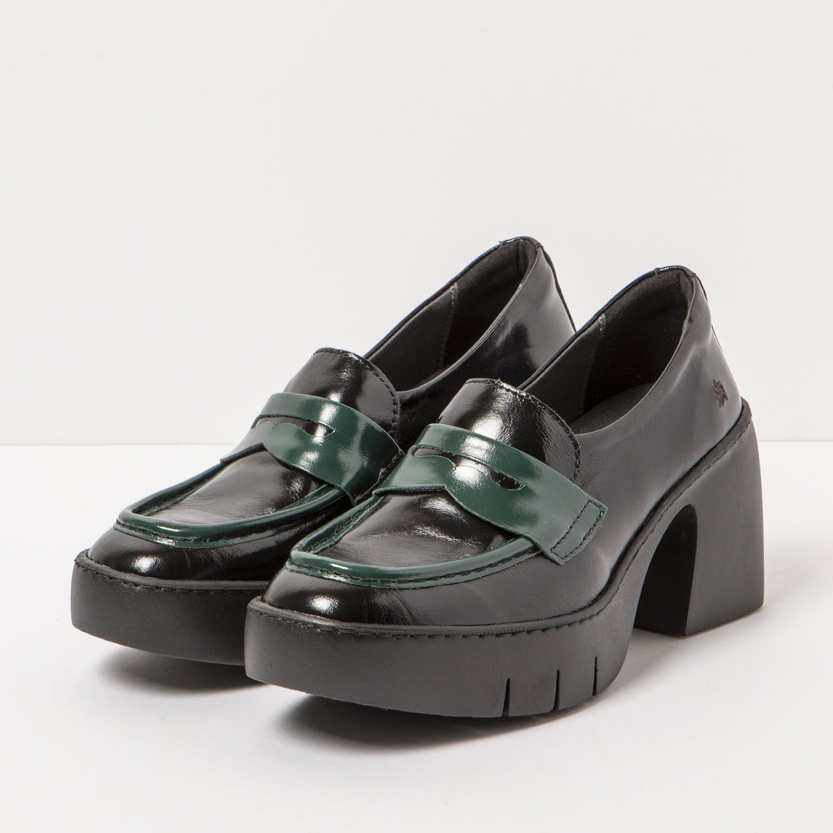gid://shopify/Product/16171415306572_5