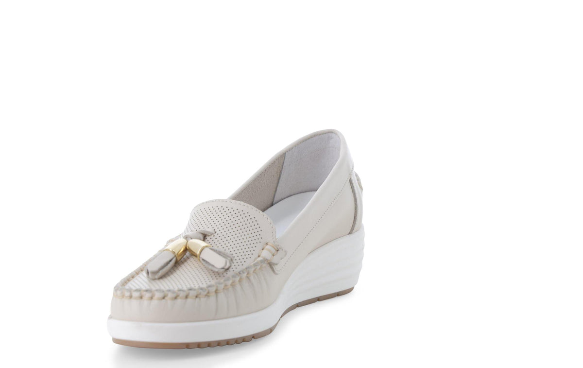 gid://shopify/Product/15761187406156_3