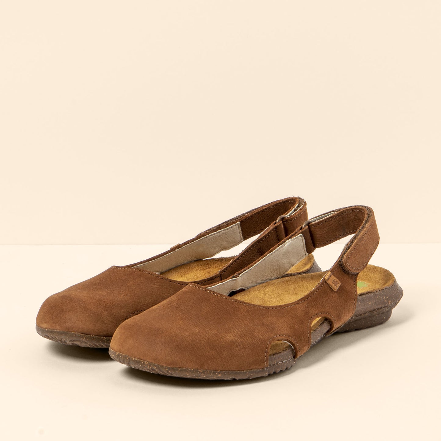 gid://shopify/Product/15700239417676_5